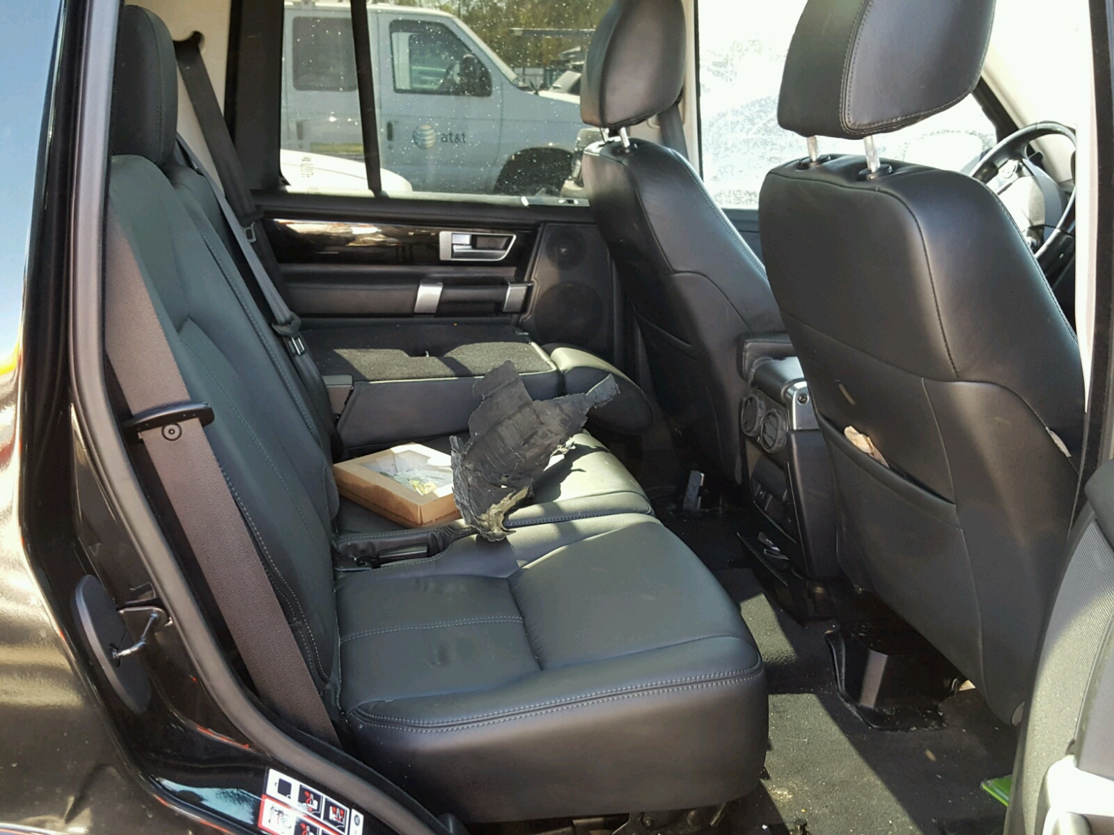 Photo 6 from auction – 2016 LAND ROVER LR4 HSE LU with VIN SALAK2V63GA788454