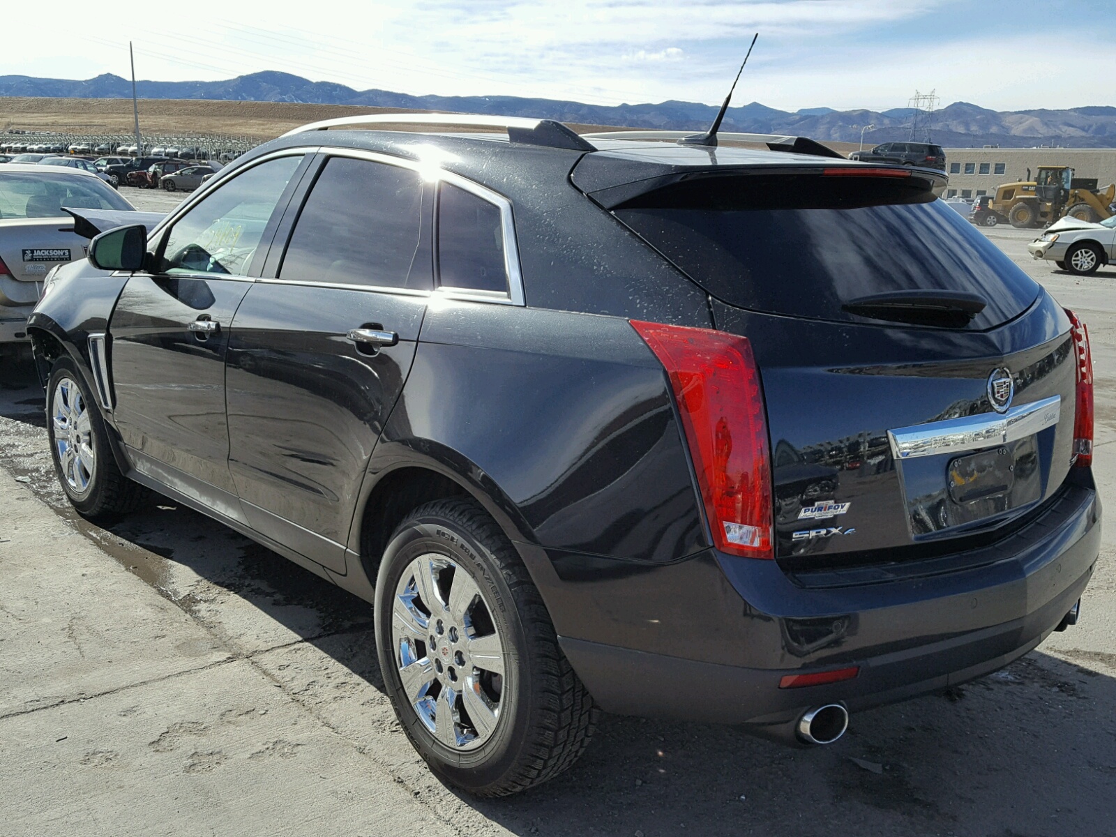 Photo 3 from auction – 2014 CADILLAC SRX LUXURY with VIN 3GYFNEE36ES624472