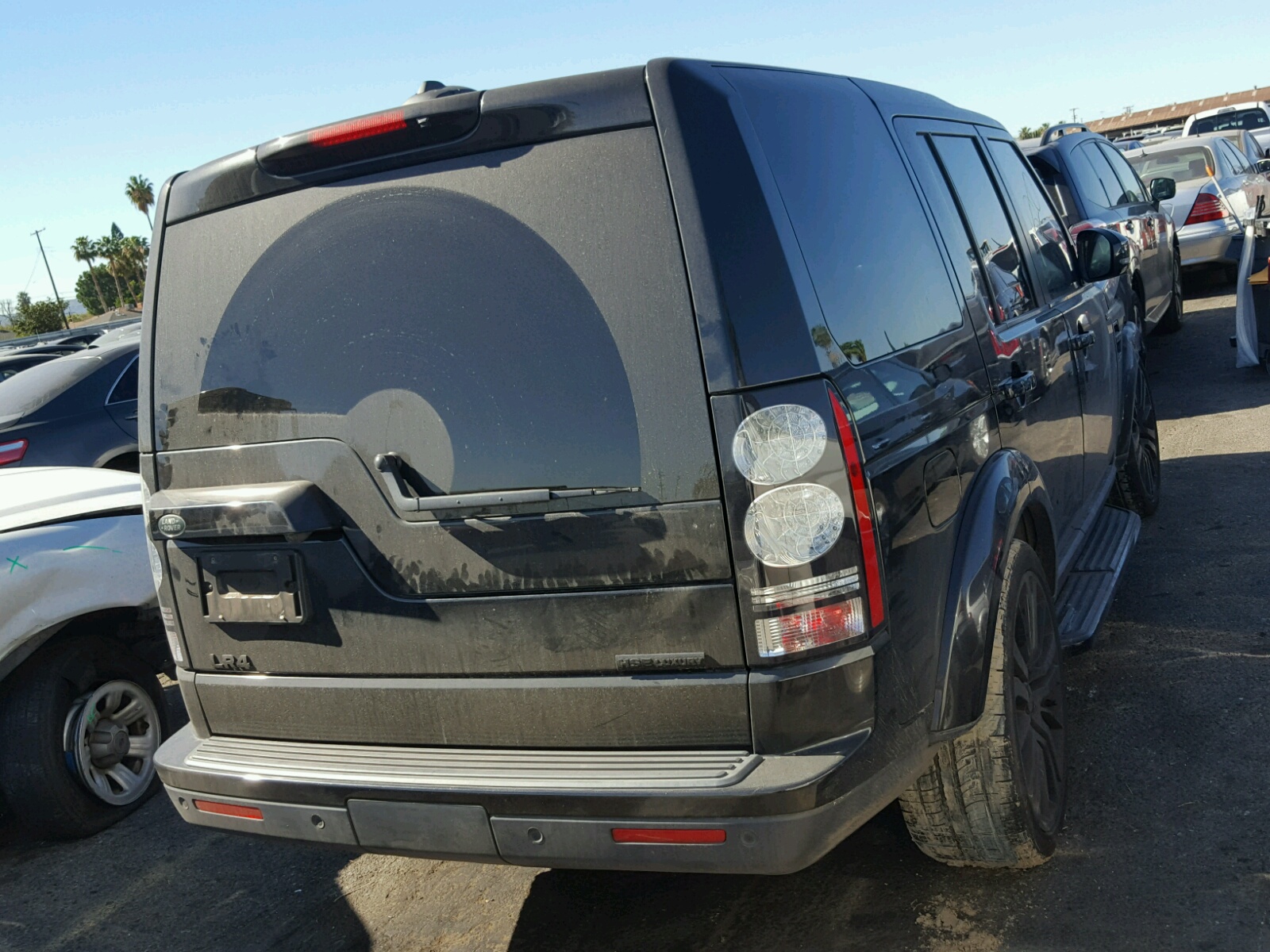 Photo 4 from auction – 2016 LAND ROVER LR4 HSE LU with VIN SALAK2V63GA788454