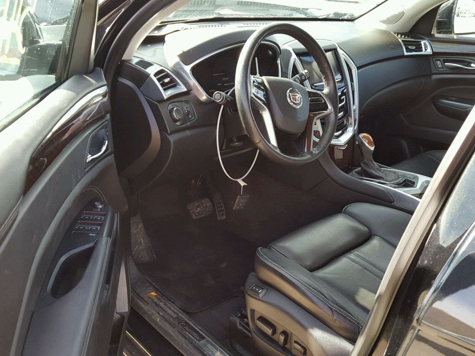 Photo 9 from auction – 2014 CADILLAC SRX LUXURY with VIN 3GYFNEE36ES624472