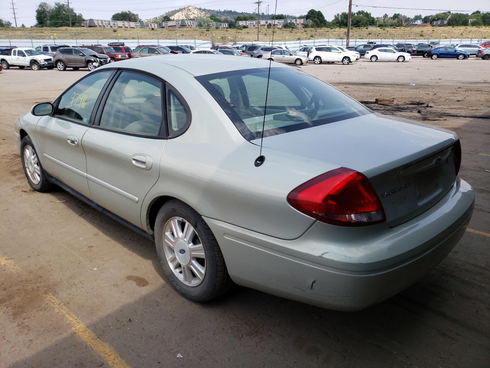 Photo 3 from auction – 2005 FORD TAURUS with VIN 1FAFP56225A210585