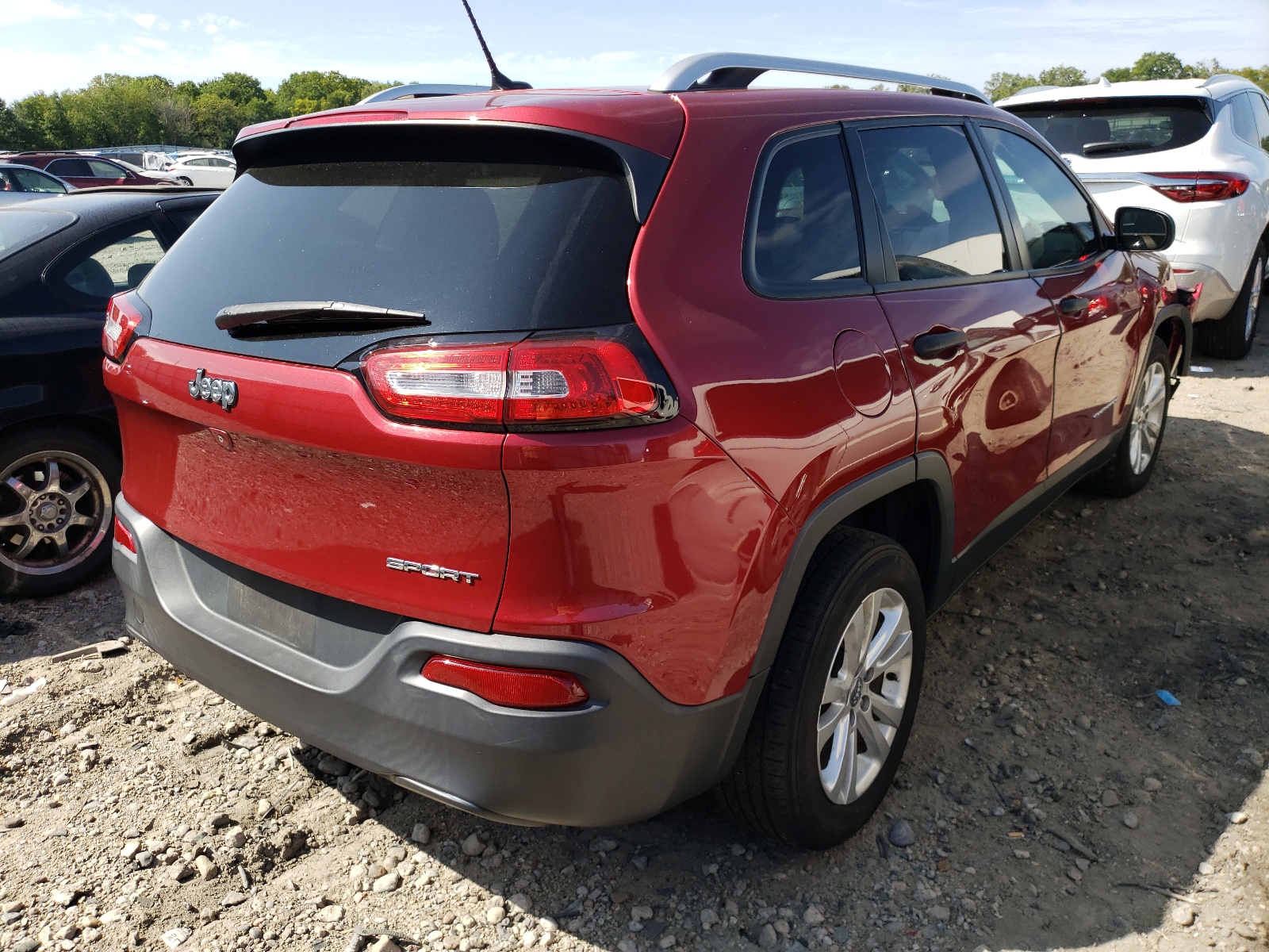 Photo 4 from auction – 2015 JEEP CHEROKEE S with VIN 1C4PJLAB9FW612023