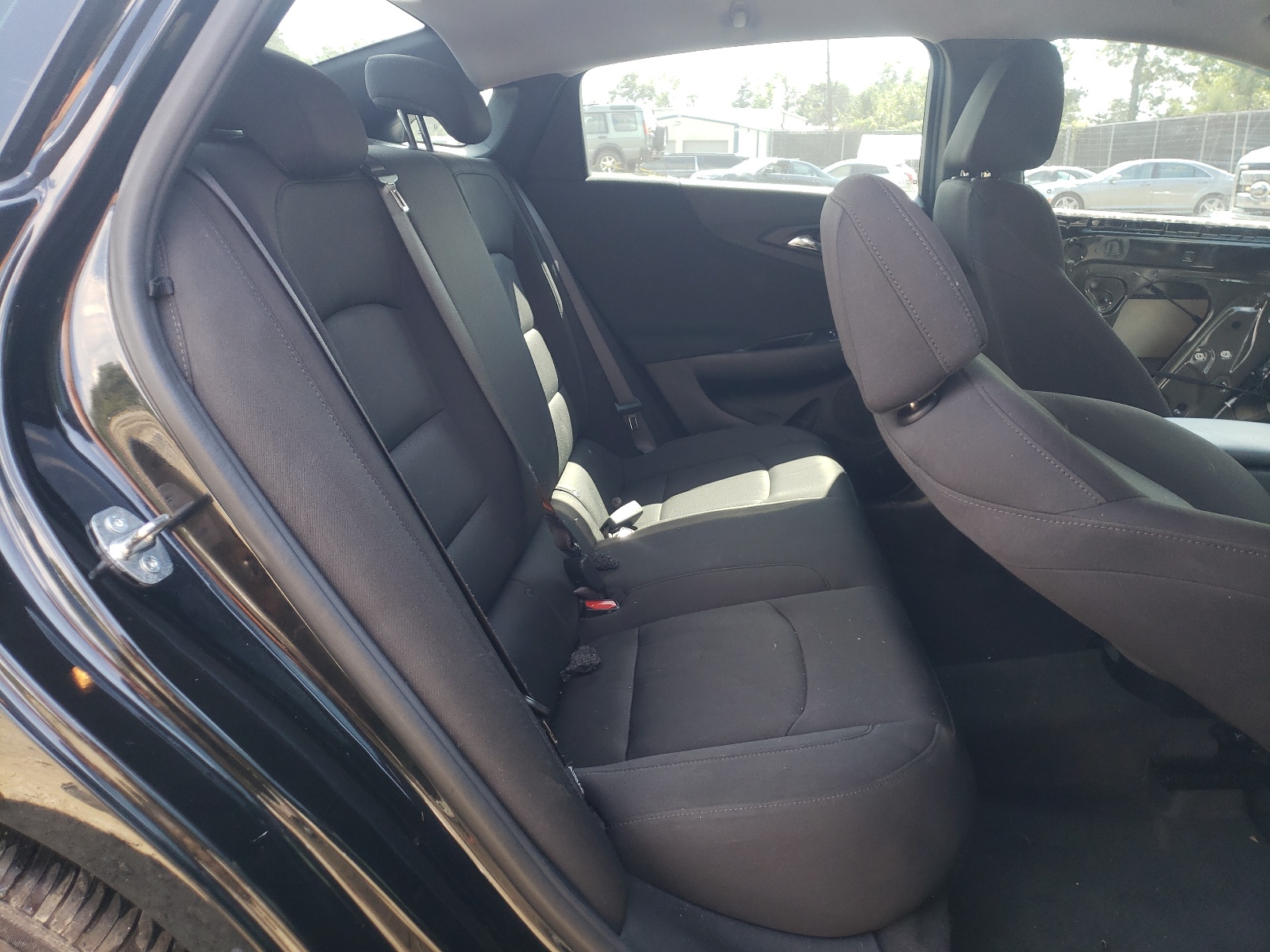 Photo 6 from auction – 2019 CHEVROLET MALIBU LS with VIN 1G1ZB5ST0KF201766