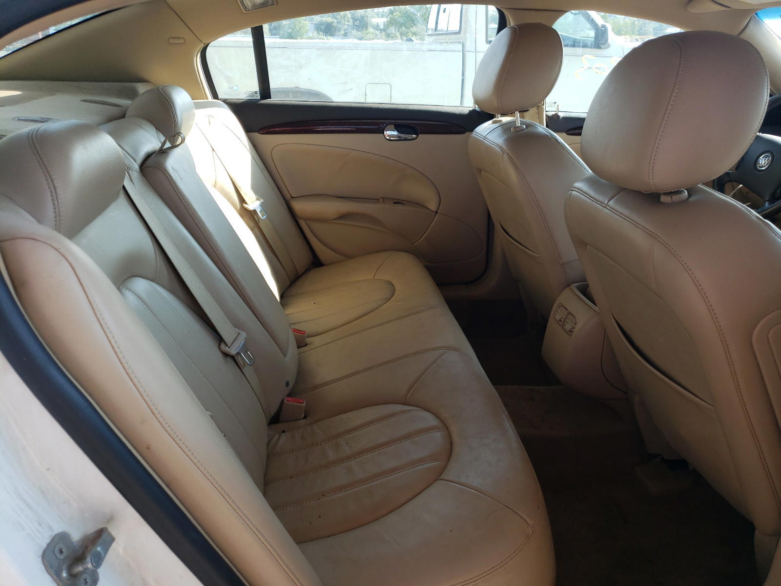 Photo 6 from auction – 2011 BUICK LUCERNE CX with VIN 1G4HC5EM6BU135896