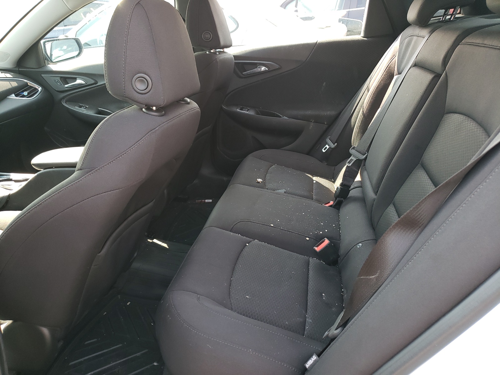Photo 6 from auction – 2016 CHEVROLET MALIBU LT with VIN 1G1ZE5ST0GF197720