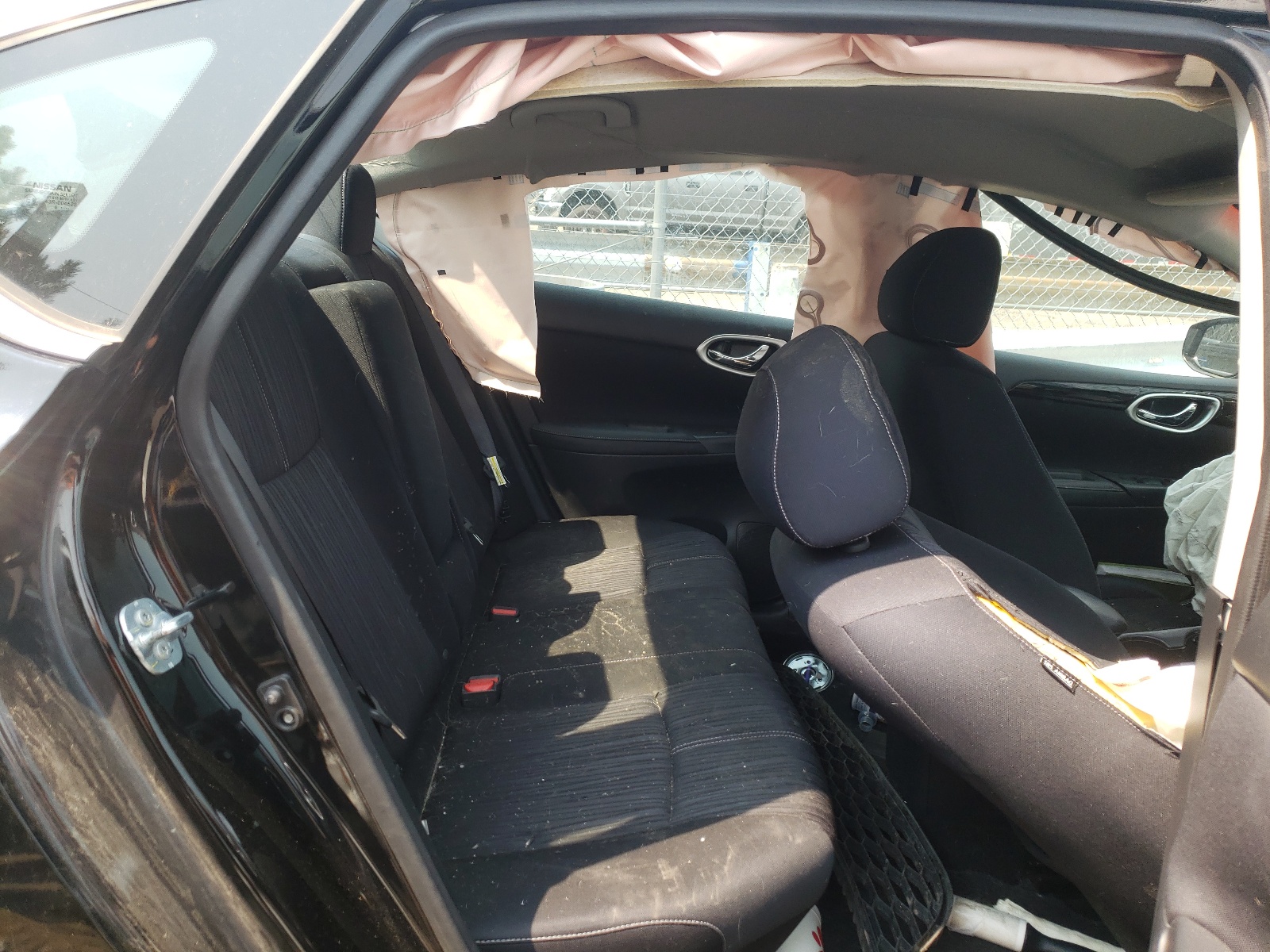 Photo 6 from auction – 2016 NISSAN SENTRA S with VIN 3N1AB7AP3GY331600