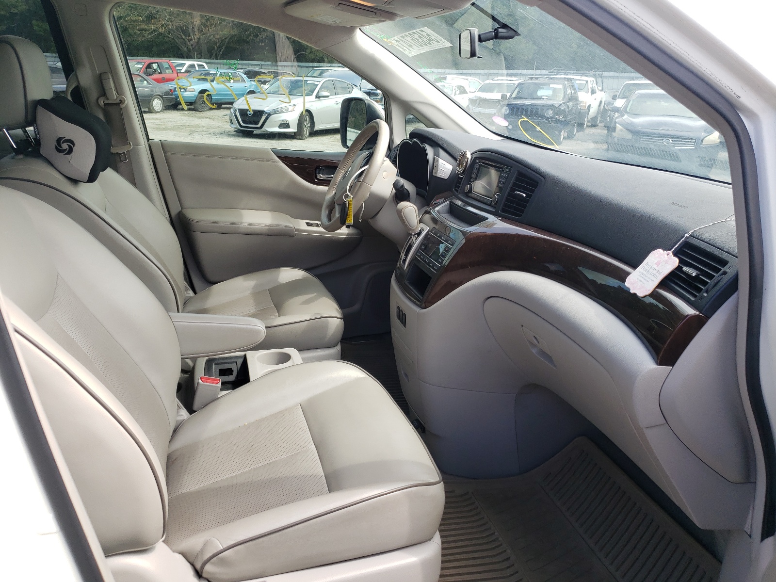 Photo 5 from auction – 2015 NISSAN QUEST S with VIN JN8AE2KP2F9133024