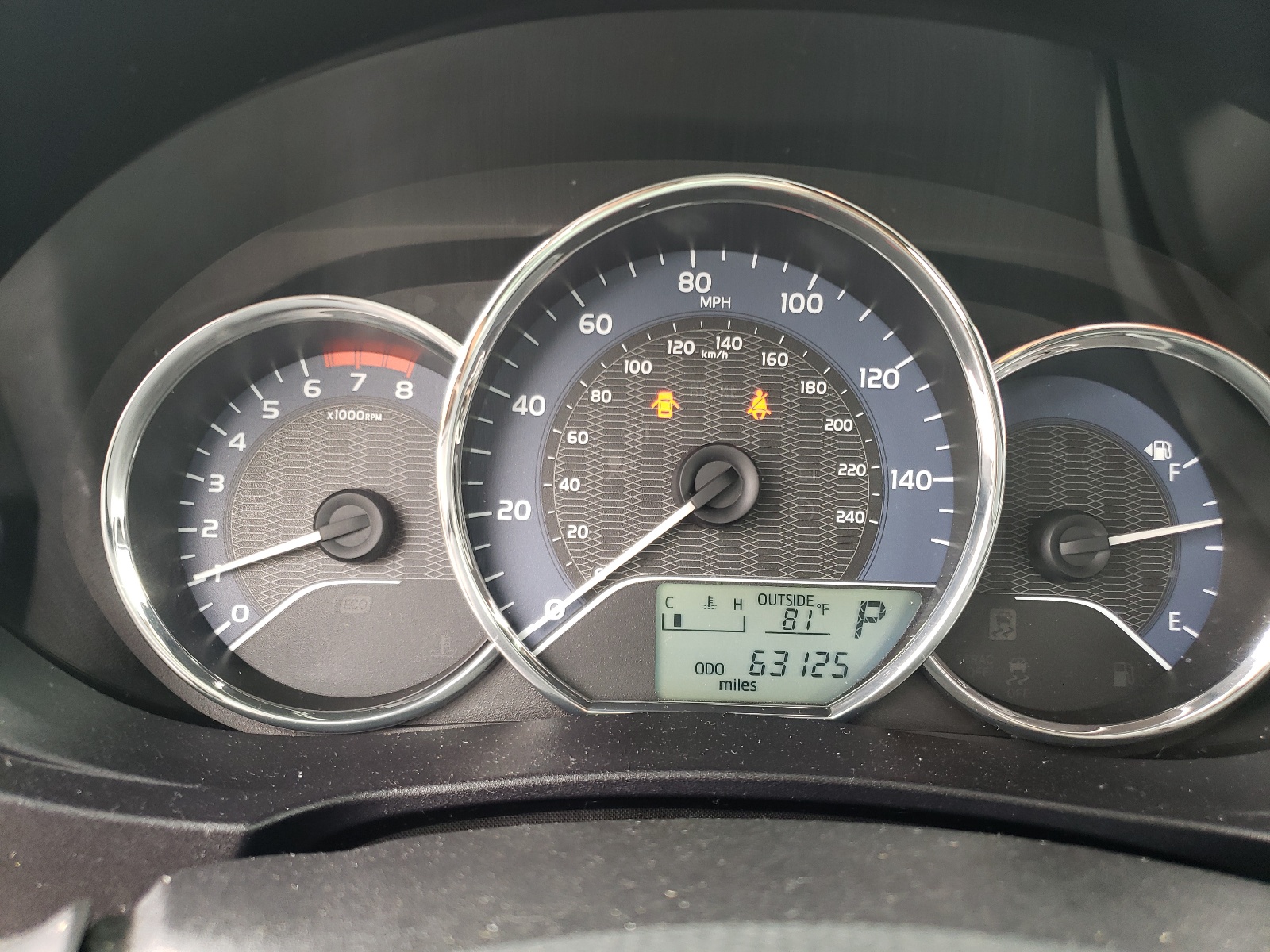 Photo 8 from auction – 2015 TOYOTA COROLLA L with VIN 5YFBURHEXFP313556