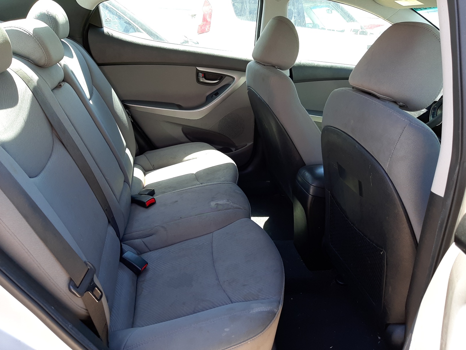 Photo 6 from auction – 2013 HYUNDAI ELANTRA GL with VIN 5NPDH4AE2DH373867