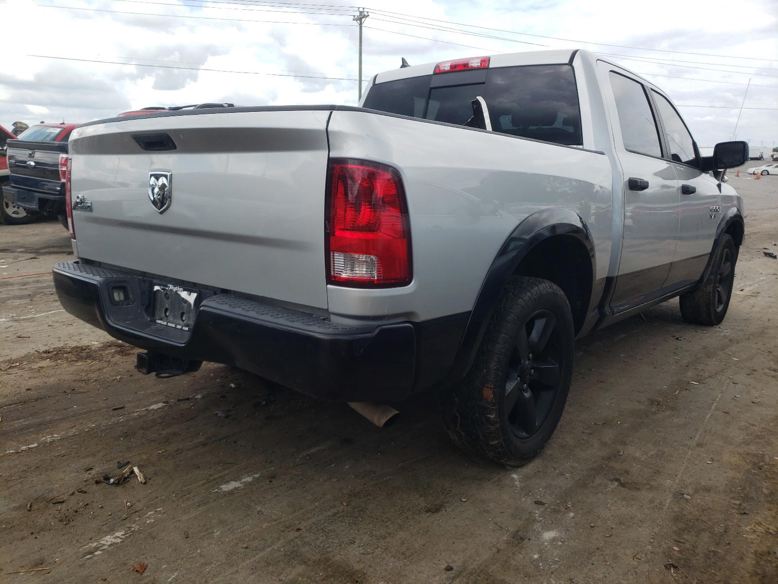 Photo 16 from auction – 2015 RAM 1500 SLT with VIN 1C6RR6LT3FS675755