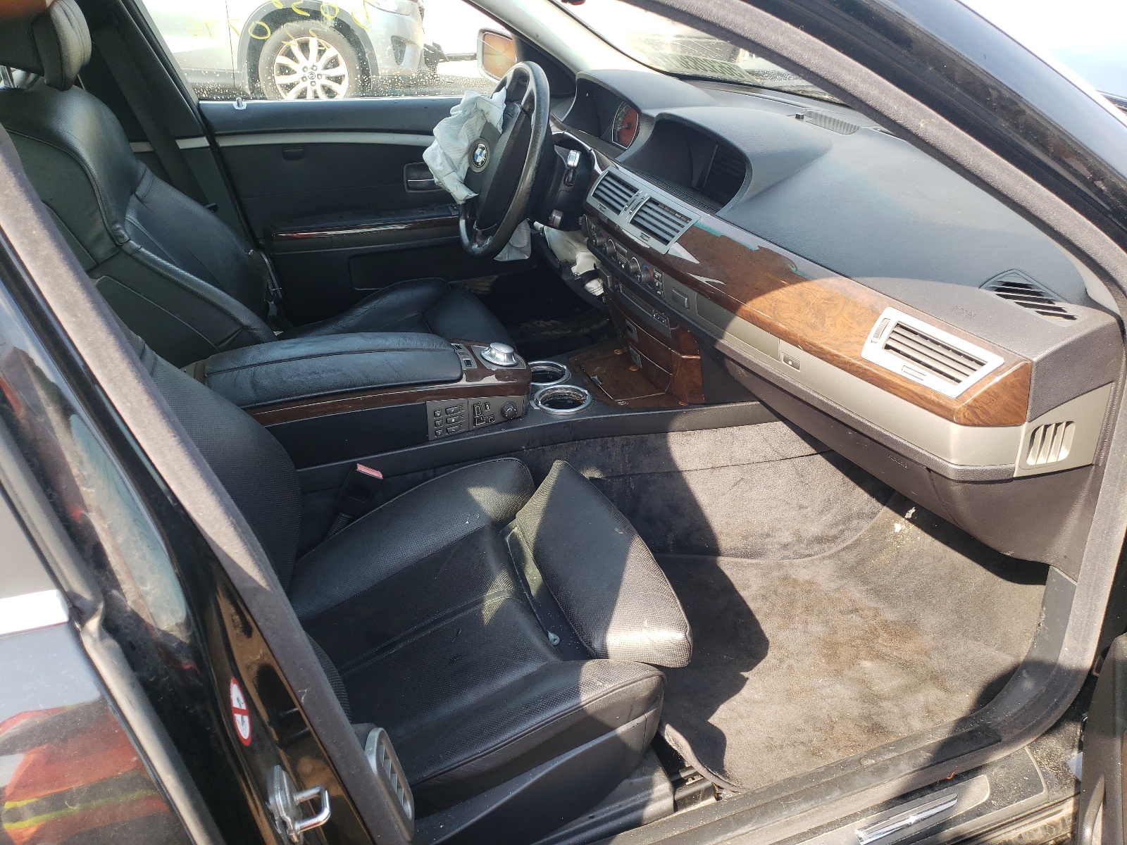 Foto 5 de la subasta – 2002 BMW 745 LI con VIN WBAGN63442DR05934