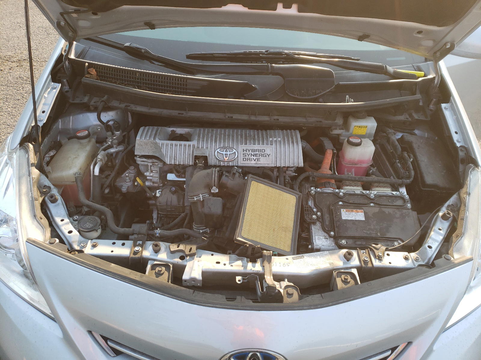 Photo 7 from auction – 2014 TOYOTA PRIUS V with VIN JTDZN3EU2E3363069