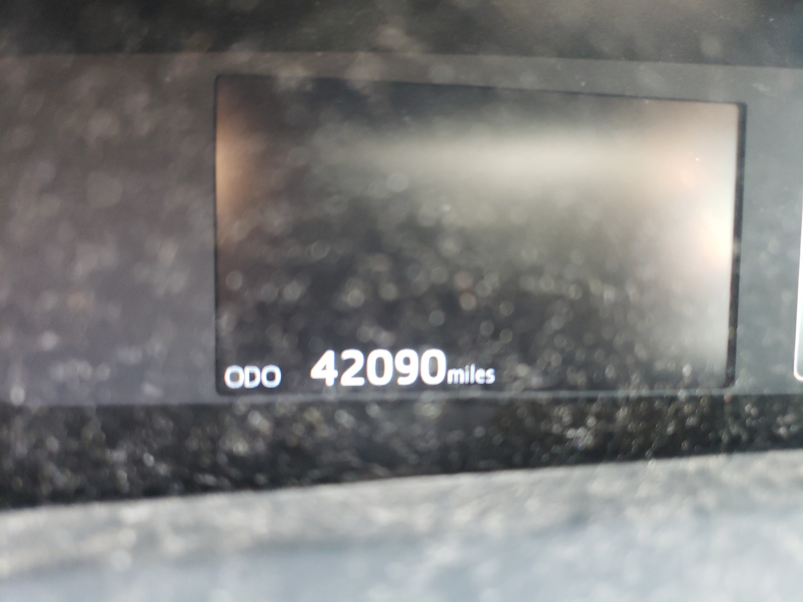 Photo 8 from auction – 2019 TOYOTA PRIUS with VIN JTDKARFU1K3069396