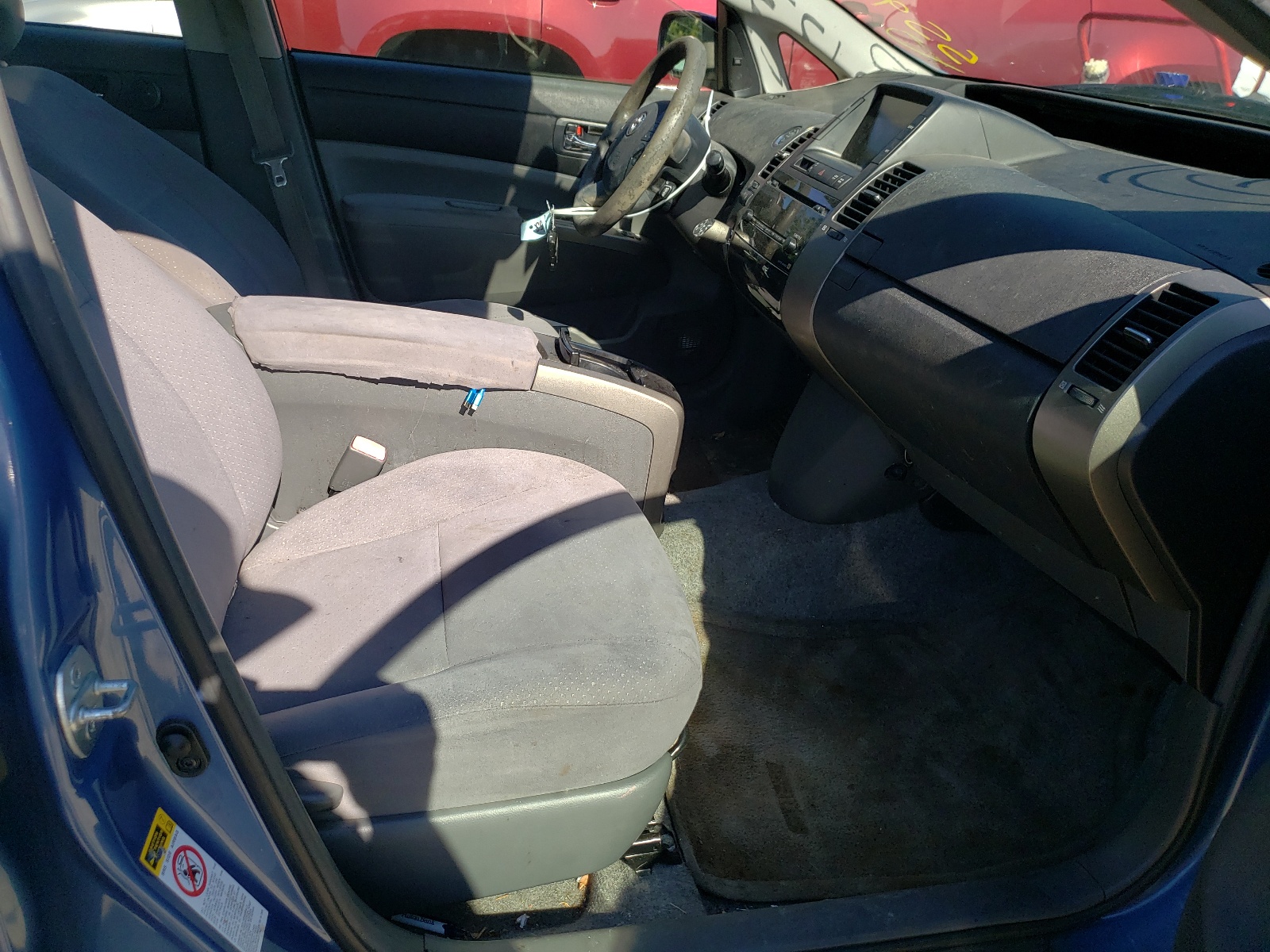 Photo 5 from auction – 2007 TOYOTA PRIUS with VIN JTDKB20U277679255