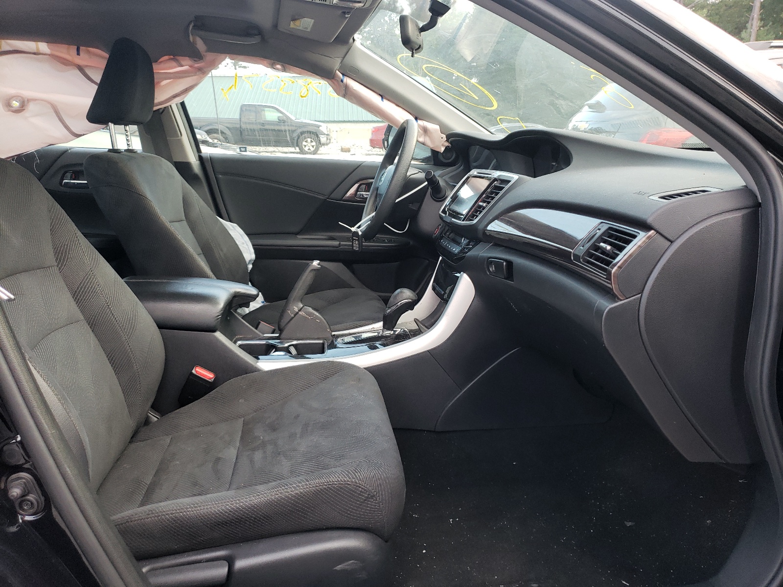 Photo 5 from auction – 2017 HONDA ACCORD EX with VIN 1HGCR2F76HA226599