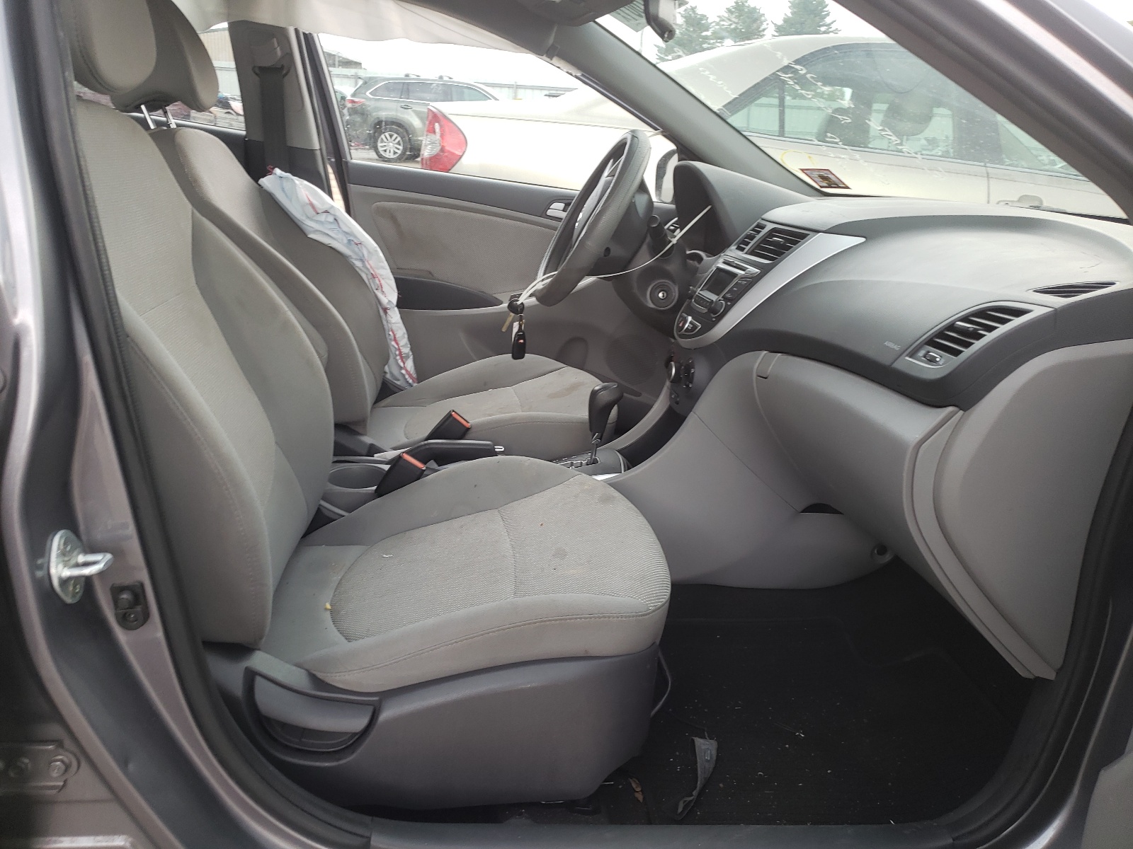 Photo 5 from auction – 2014 HYUNDAI ACCENT GLS with VIN KMHCT4AE9EU758565