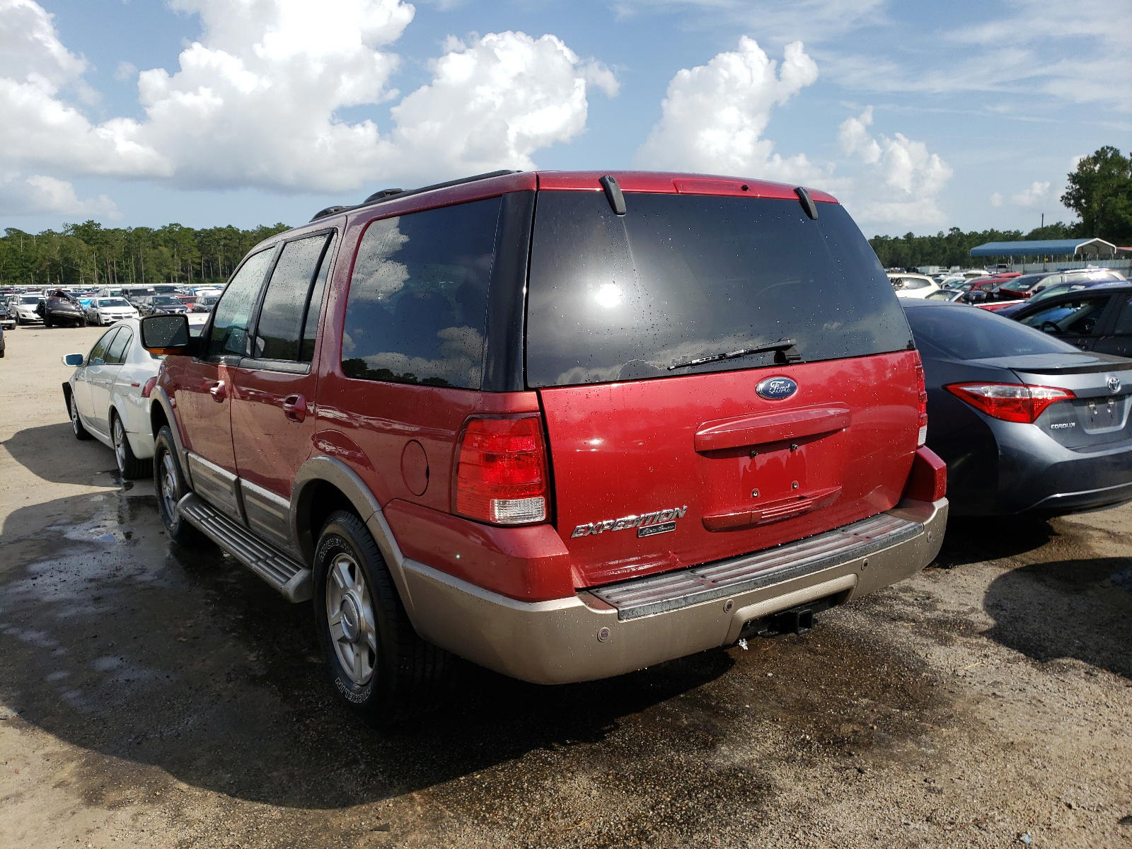 Photo 3 from auction – 2004 FORD EXPEDITION with VIN 1FMPU17L64LB83638