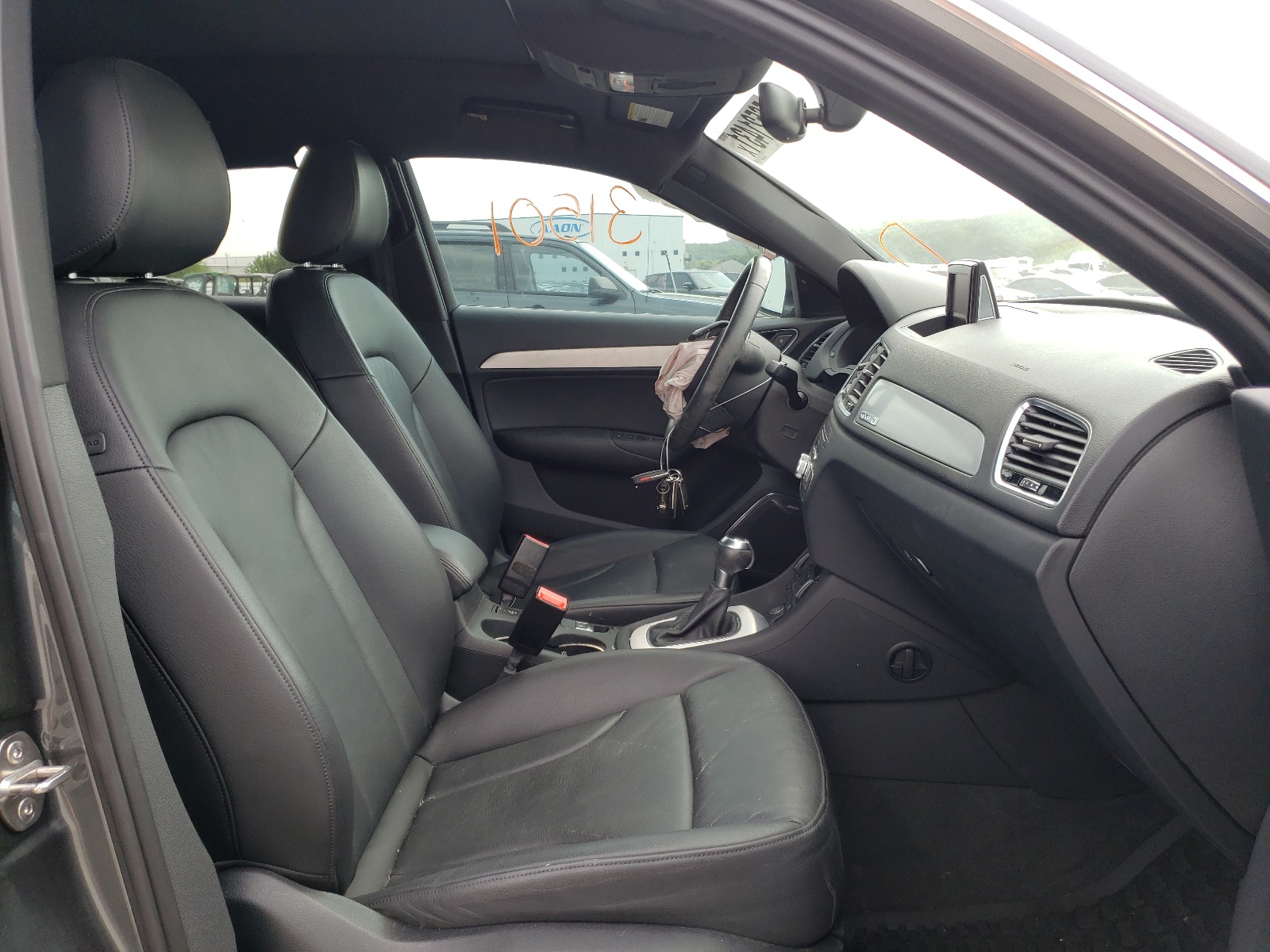 Photo 5 from auction – 2018 AUDI Q3 PREMIUM with VIN WA1JCCFS3JR020336