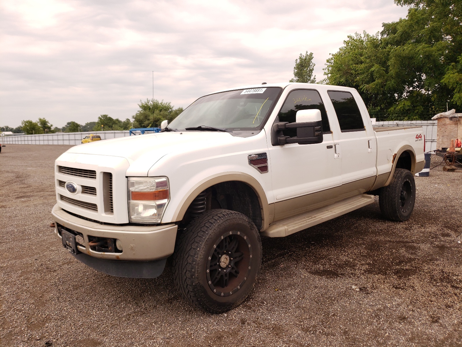 Photo 2 from auction – 2008 FORD F350 SRW S with VIN 1FTWW31RX8EA17197