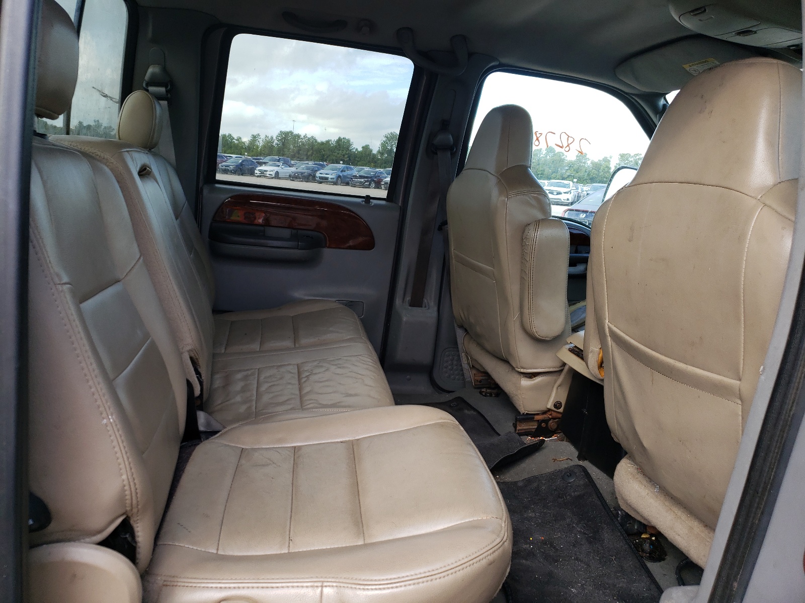 Photo 6 from auction – 2003 FORD F250 SUPER with VIN 1FTNW20P53EB54403