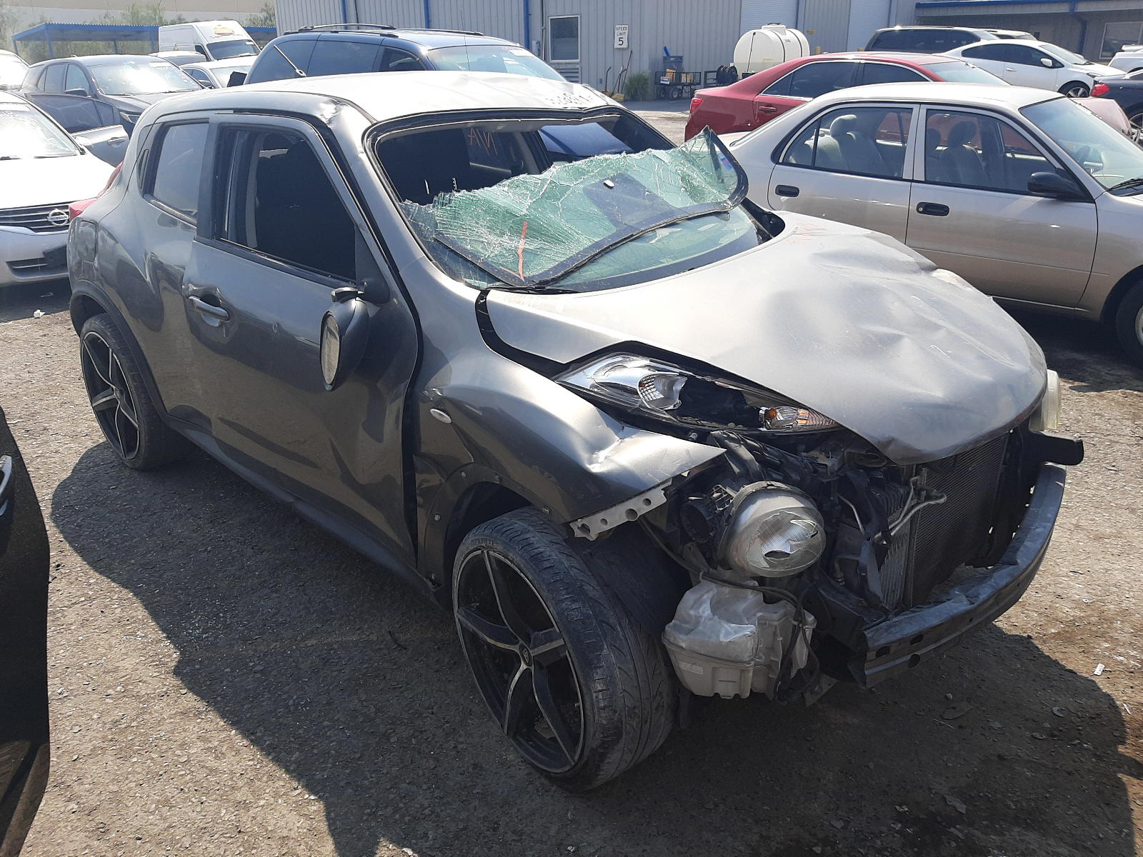 NISSAN JUKE S 2012 with VIN JN8AF5MR0CT101216 - Photo from auction