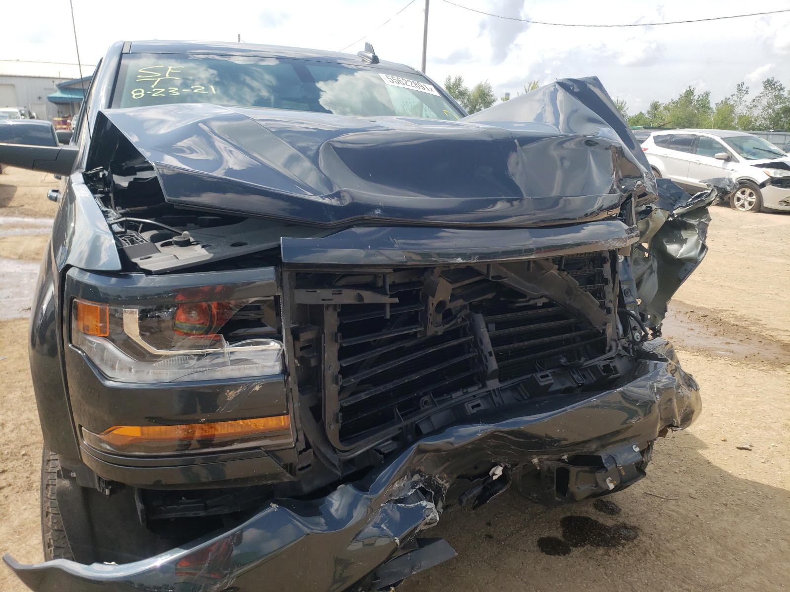 Photo 9 from auction – 2018 CHEVROLET SILVERADO with VIN 3GCUKREC8JG474097