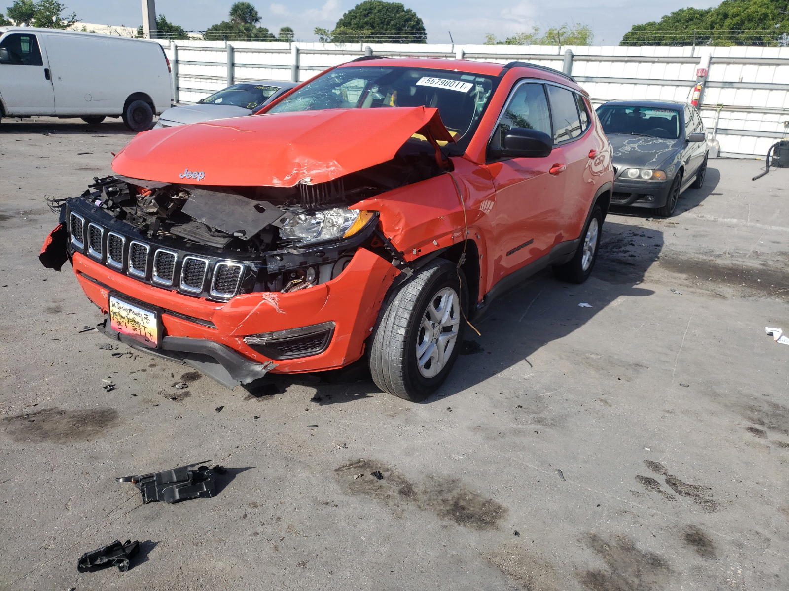 Photo 2 from auction – 2019 JEEP COMPASS SP with VIN 3C4NJCAB0KT614699