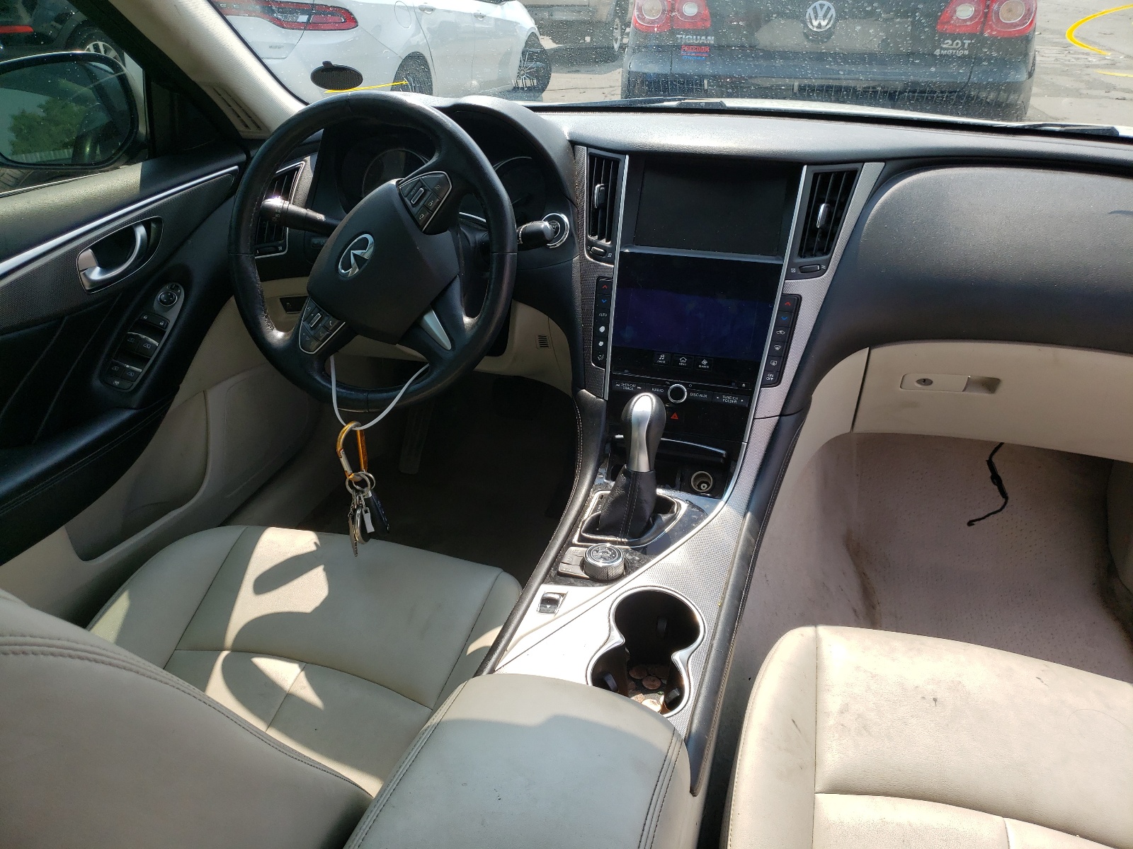 Photo 9 from auction – 2015 INFINITI Q50 BASE with VIN JN1BV7AR2FM420220