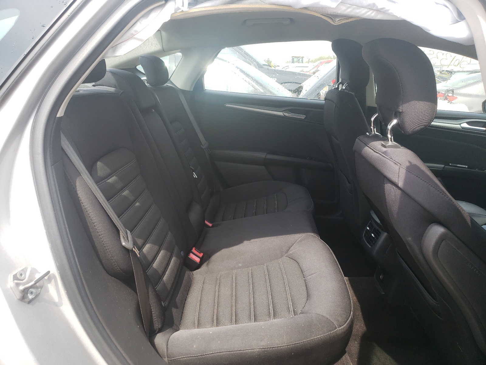 Photo 6 from auction – 2014 FORD FUSION SE with VIN 1FA6P0HD9E5397558