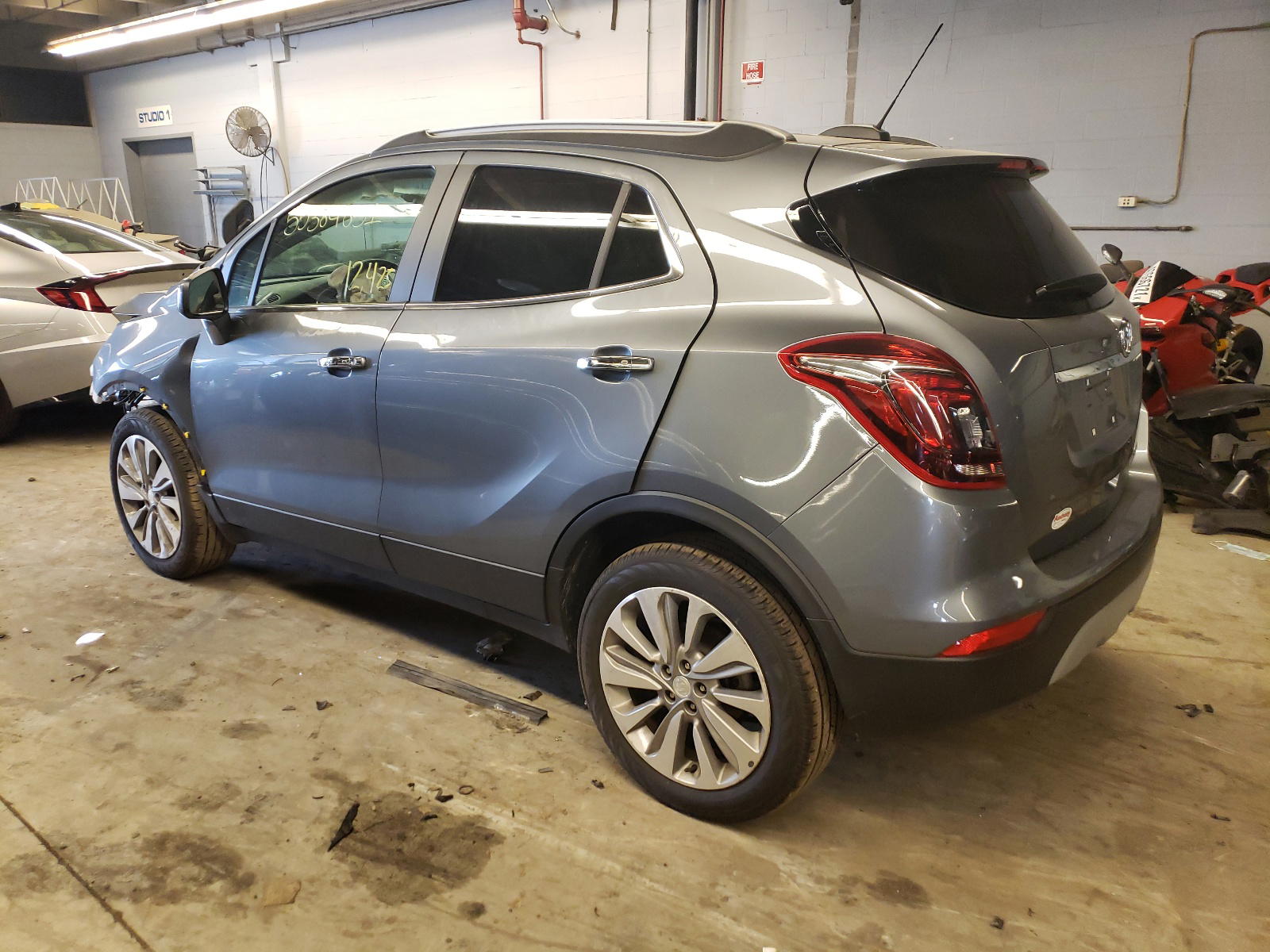 Photo 3 from auction – 2020 BUICK ENCORE PRE with VIN KL4CJASB1LB050925