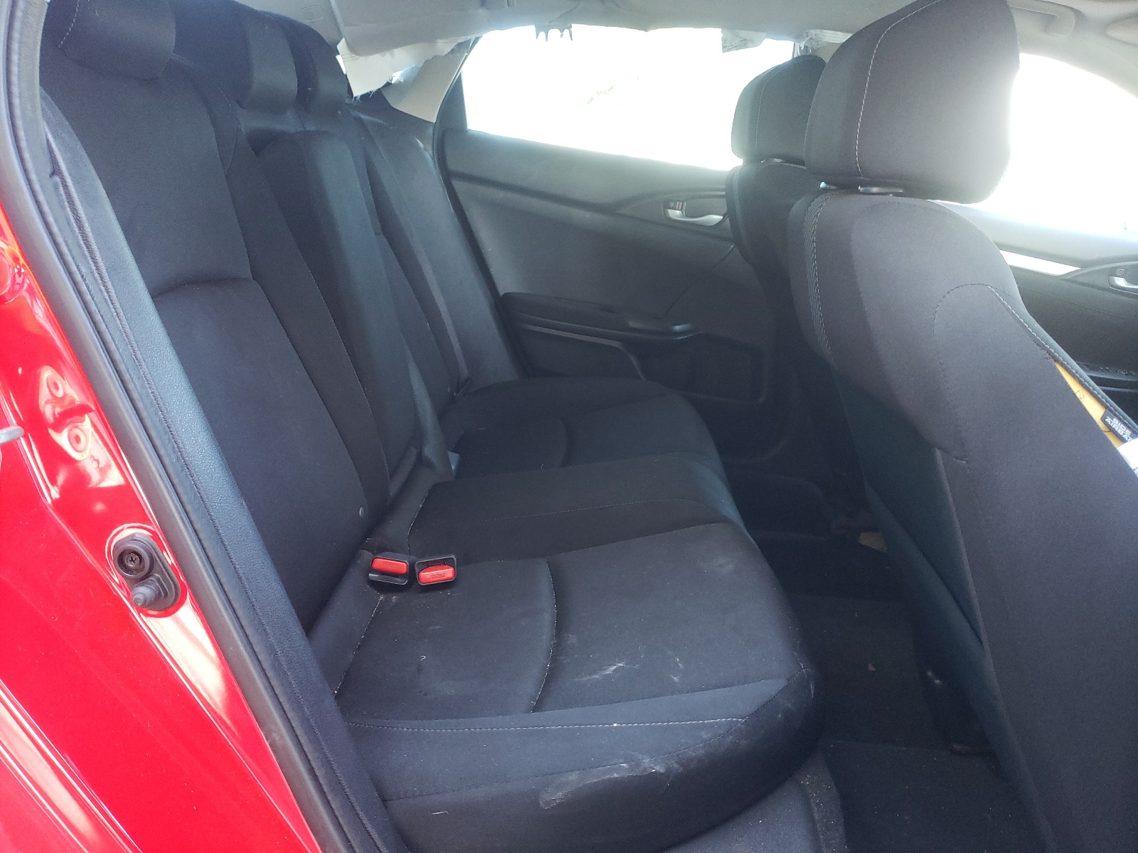 Photo 6 from auction – 2018 HONDA CIVIC EX with VIN 2HGFC2F77JH580329