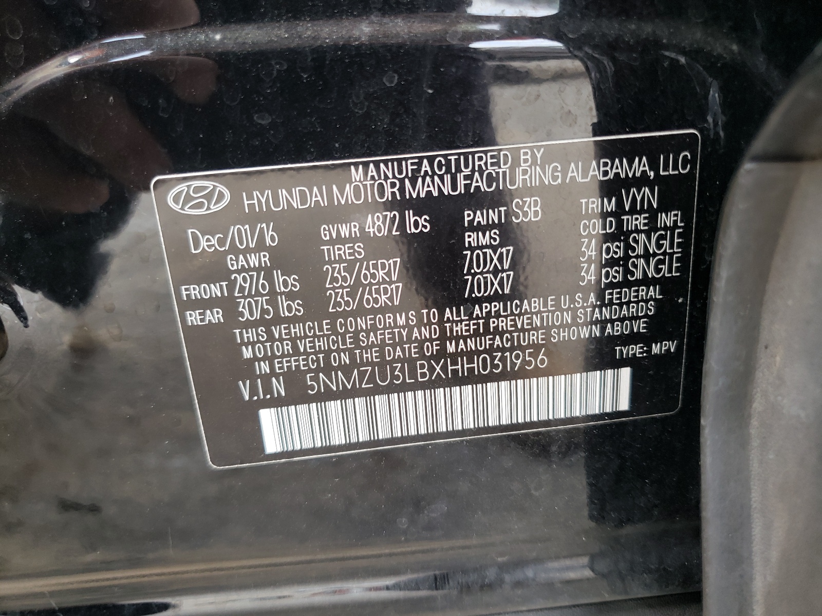 Photo 10 from auction – 2017 HYUNDAI SANTA FE S with VIN 5NMZU3LBXHH031956
