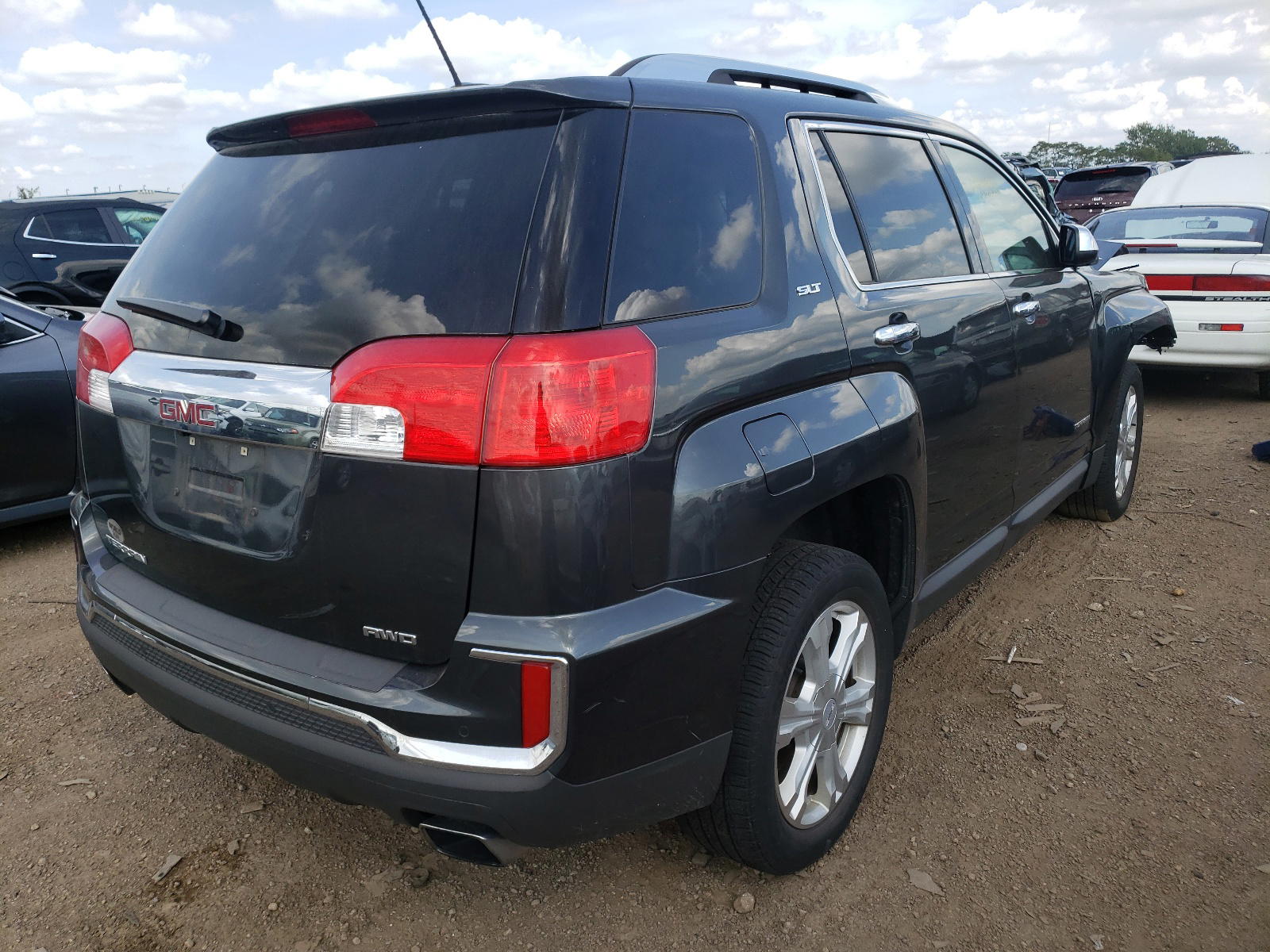 Photo 4 from auction – 2017 GMC TERRAIN SL with VIN 2GKFLUE35H6167411