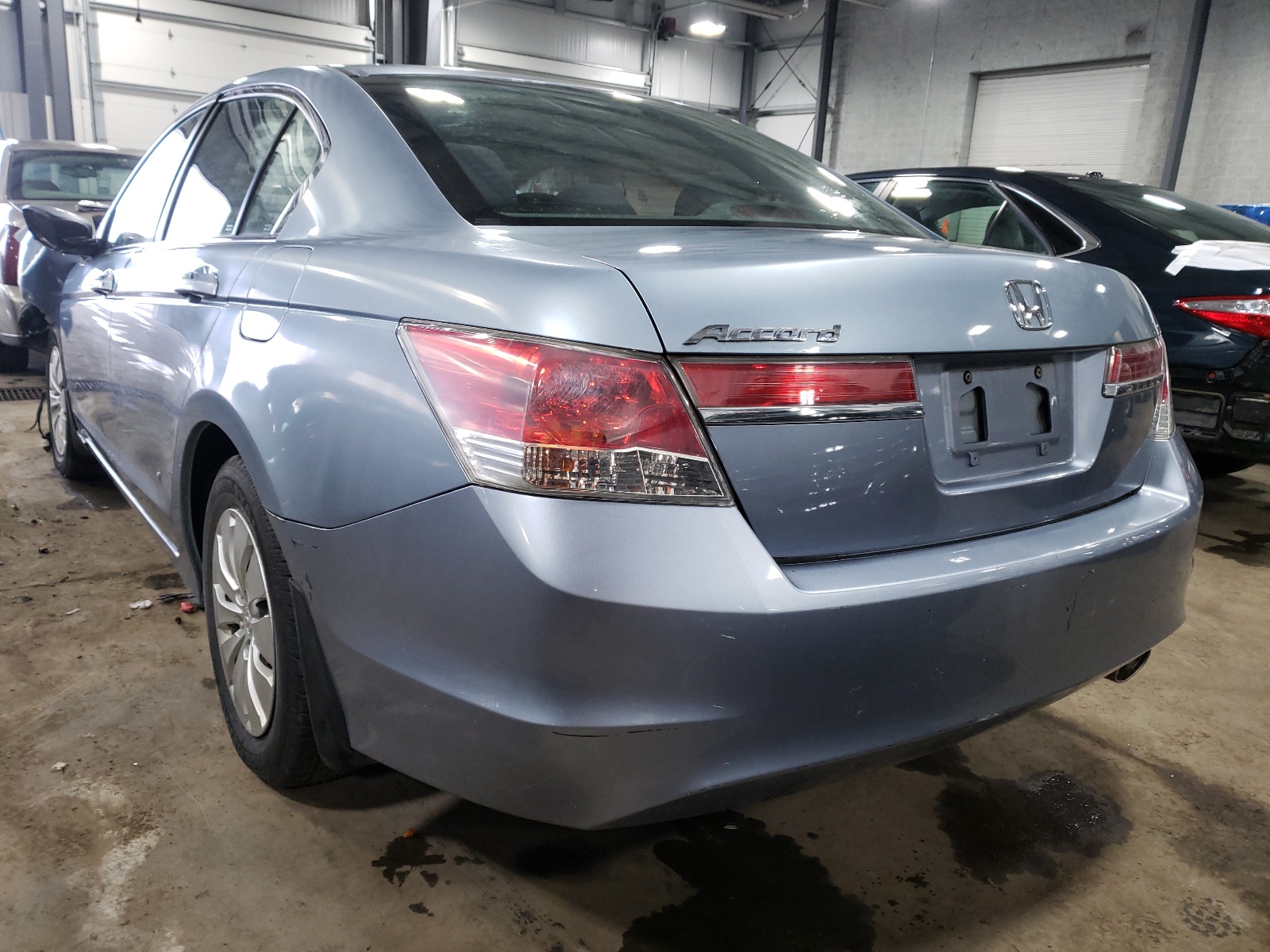 Photo 3 from auction – 2011 HONDA ACCORD LX with VIN 1HGCP2F36BA156564