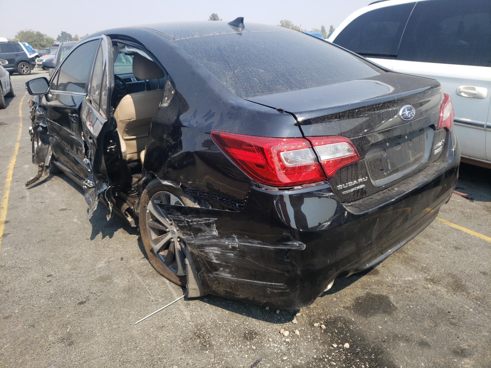 Photo 3 from auction – 2016 SUBARU LEGACY 2.5 with VIN 4S3BNAN67G3017237