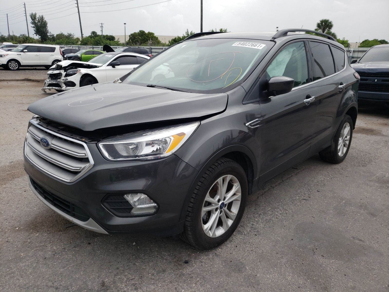 Zdjęcie 2 z aukcji – 2018 FORD ESCAPE SE z VIN 1FMCU0GD5JUB61797