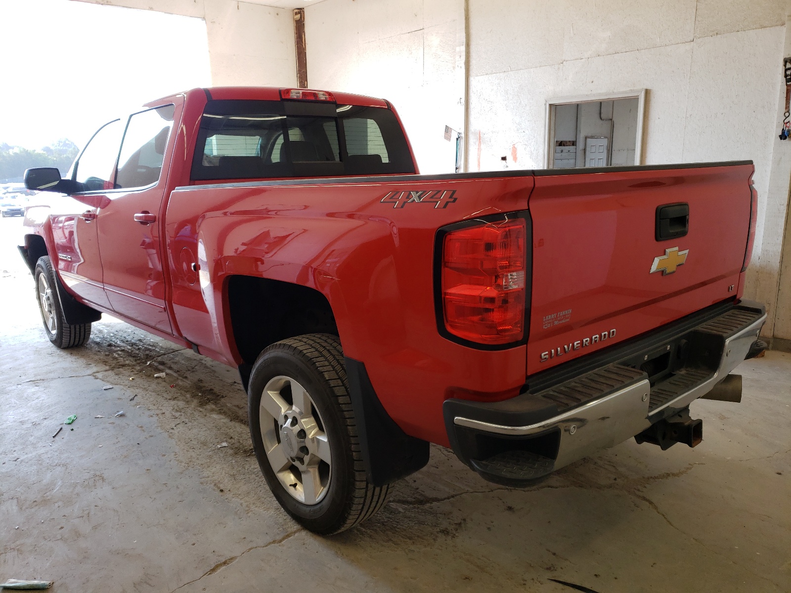 Photo 3 from auction – 2018 CHEVROLET SILVERADO with VIN 1GC1KVEY3JF215235