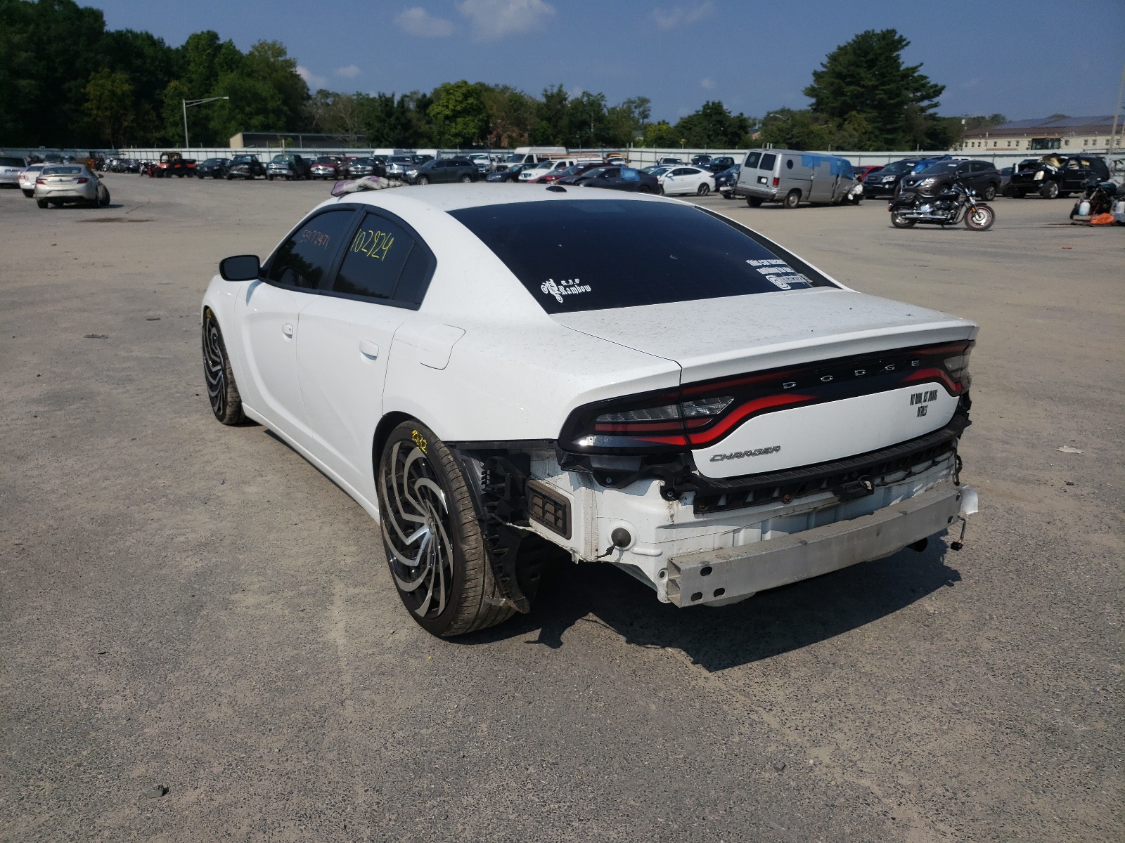 Foto 3 de la subasta – 2016 DODGE CHARGER SE con VIN 2C3CDXBG5GH173706