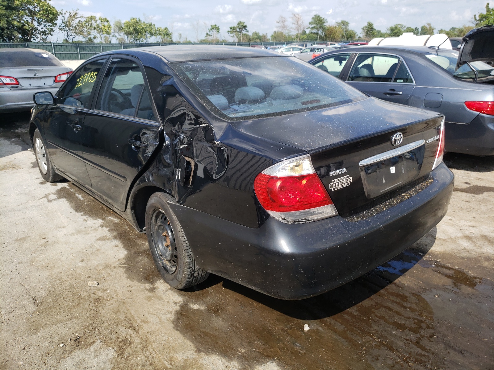 Photo 3 from auction – 2005 TOYOTA CAMRY LE with VIN 4T1BE32K95U414724
