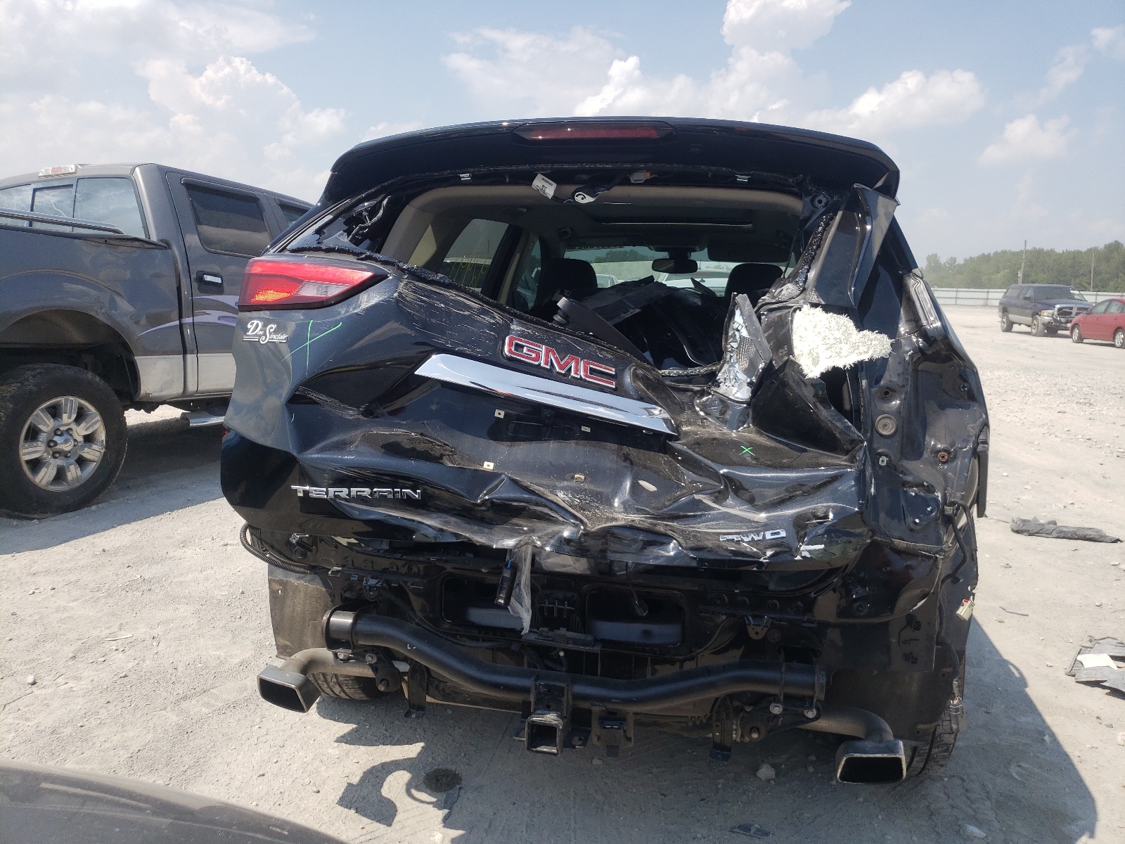 Photo 9 from auction – 2018 GMC TERRAIN DE with VIN 3GKALXEX7JL141831