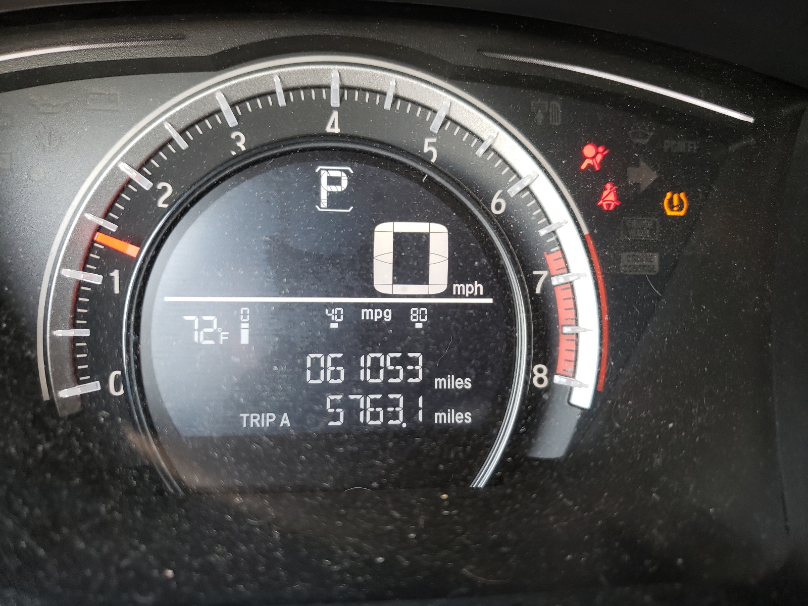 Photo 8 from auction – 2016 HONDA CIVIC LX with VIN 2HGFC2F51GH519081