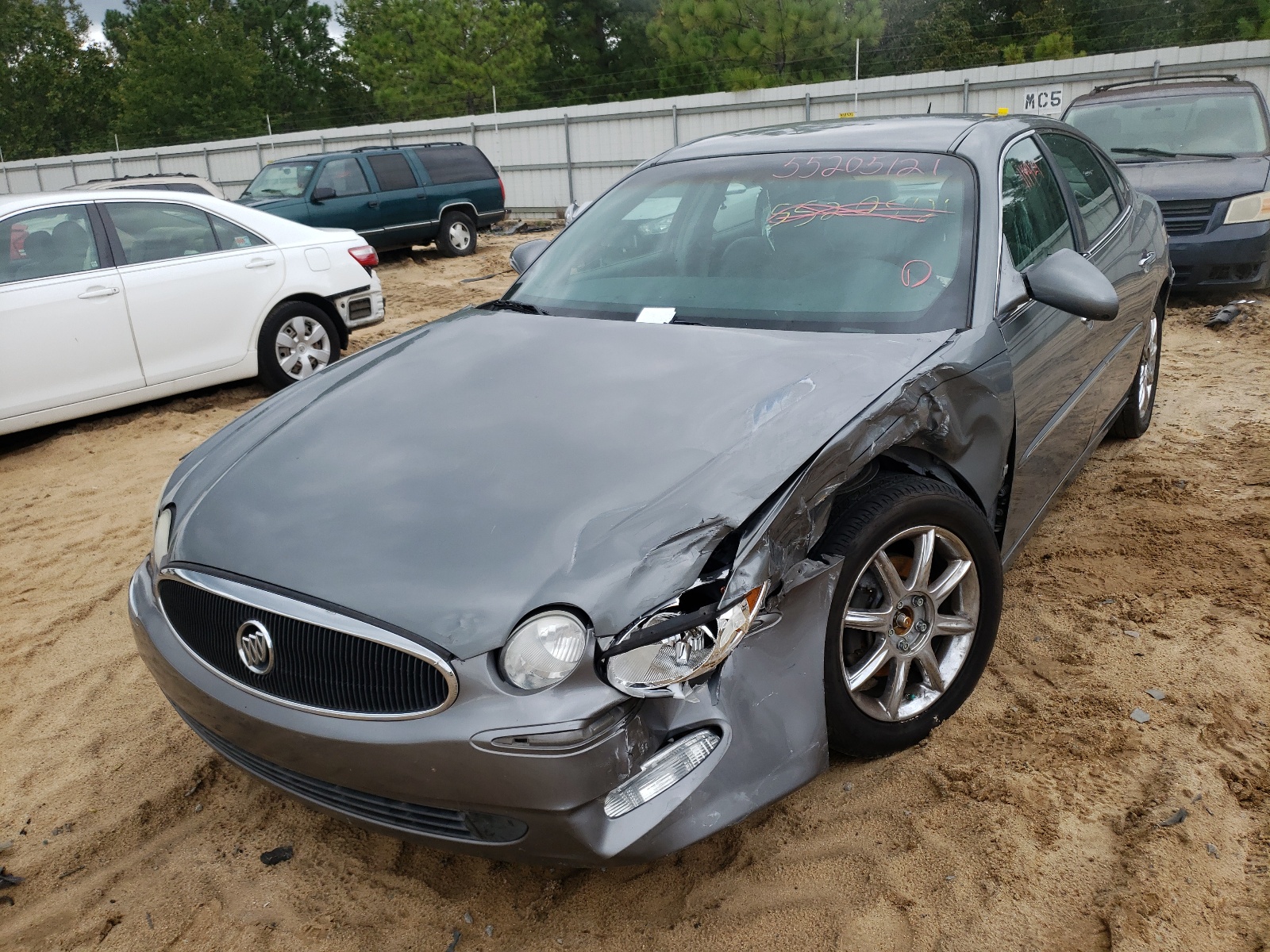 Photo 2 from auction – 2007 BUICK LACROSSE C with VIN 2G4WD582171239861