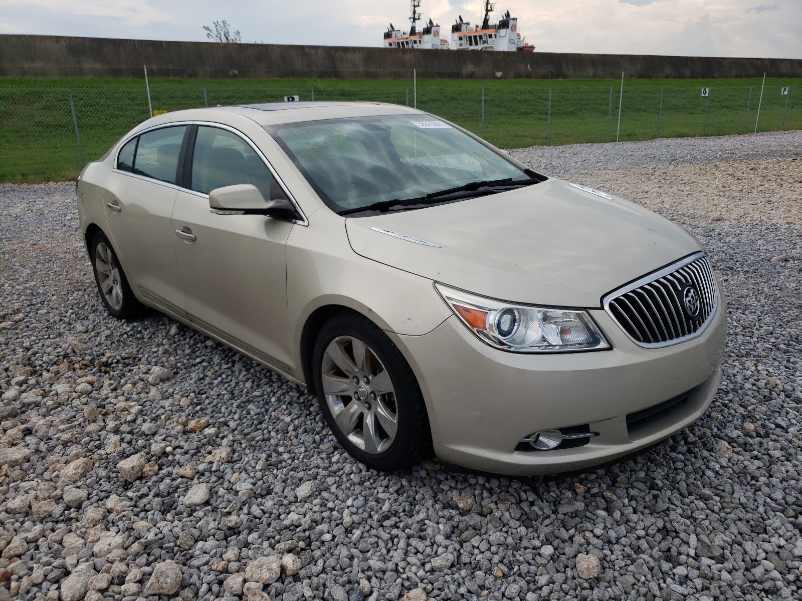 BUICK LACROSSE P 2013 z numerem VIN 1G4GF5E35DF162573 - Zdjęcie z aukcji