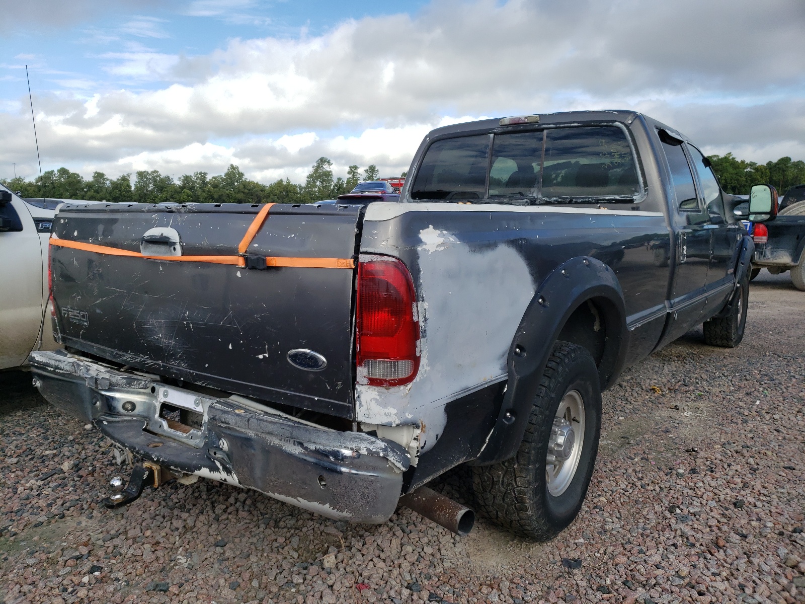Photo 4 from auction – 2003 FORD F250 SUPER with VIN 1FTNW20P53EB54403