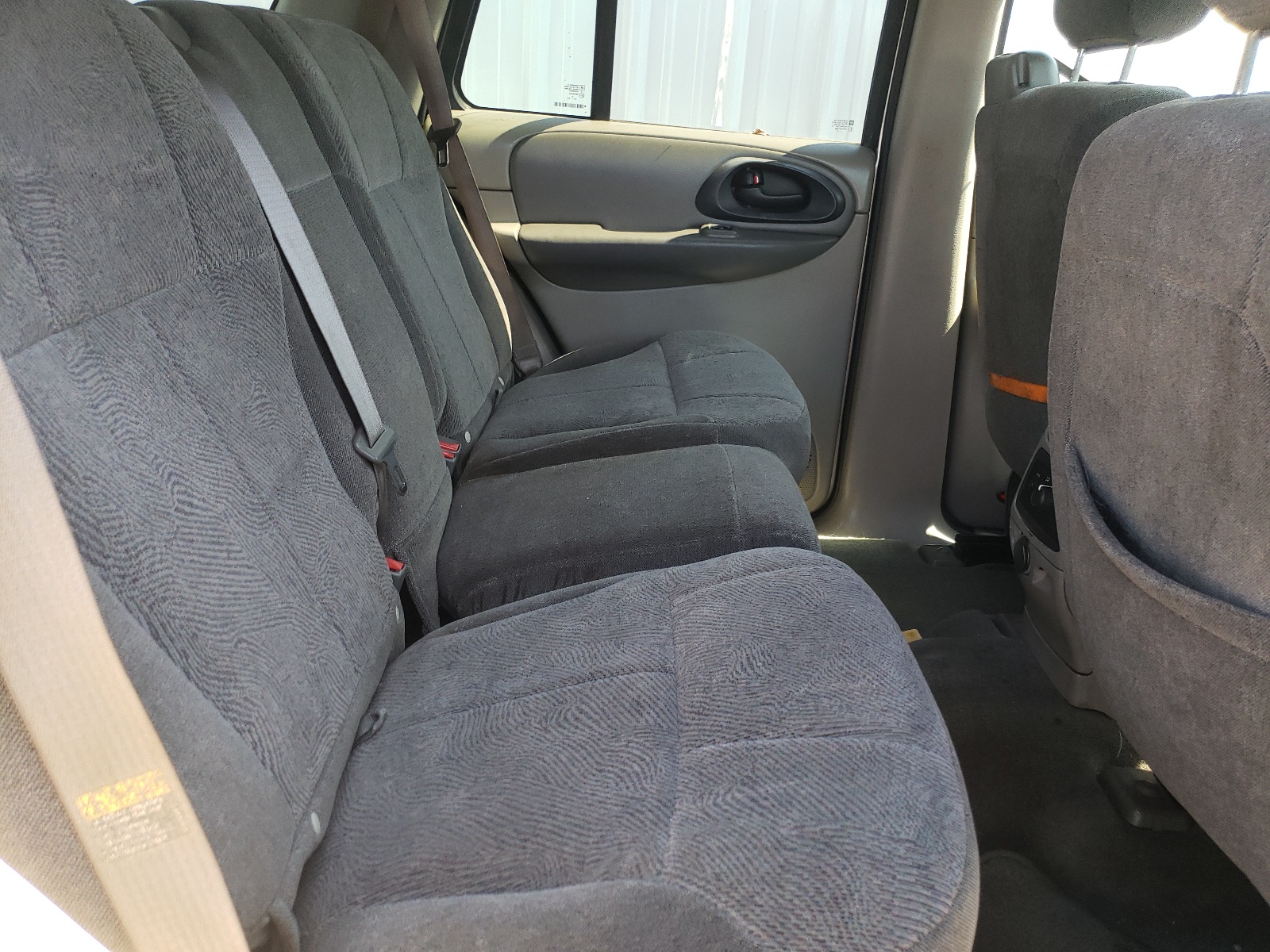 Photo 6 from auction – 2004 CHEVROLET TRAILBLAZE with VIN 1GNDT13S642448563