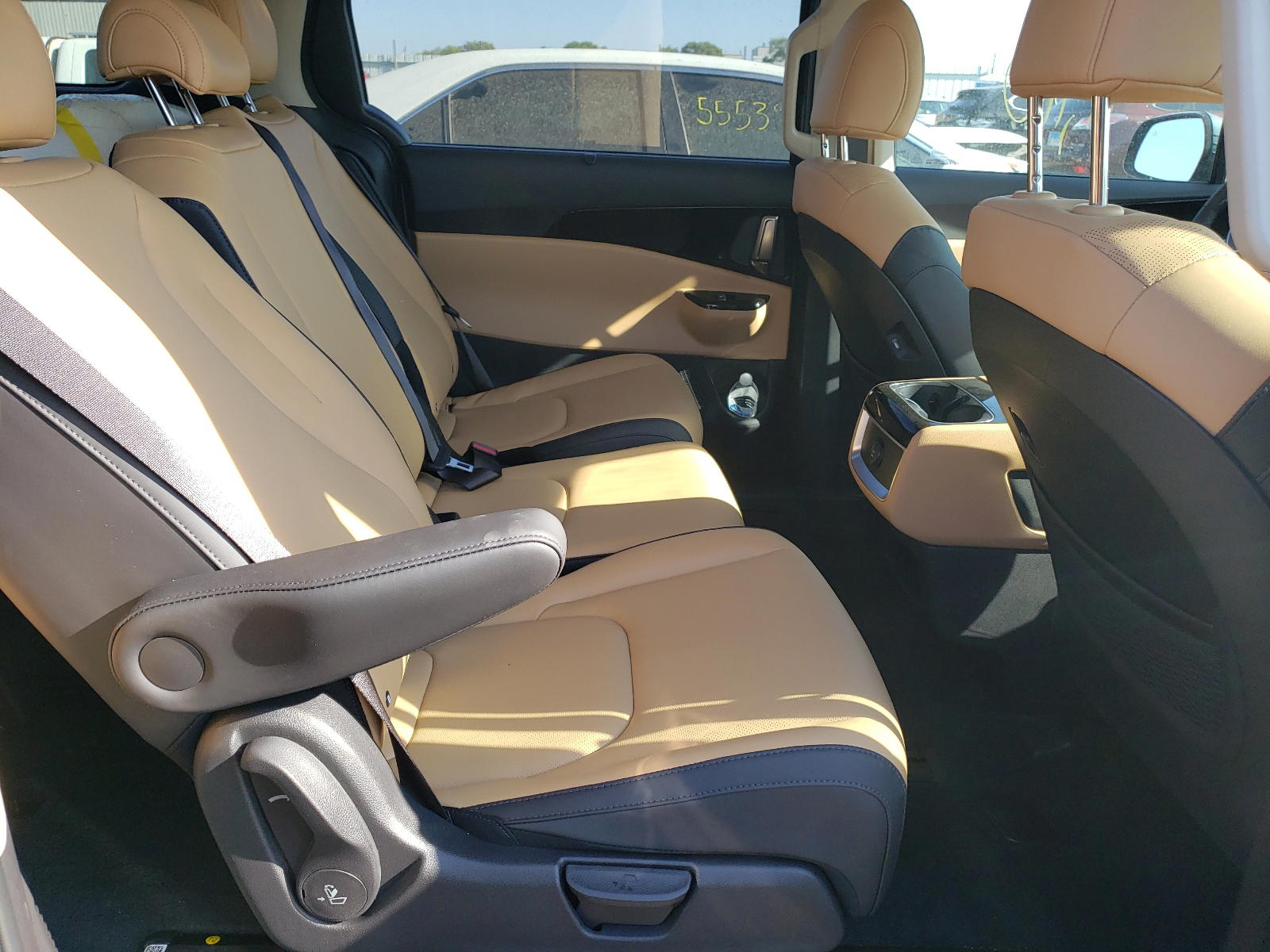 Photo 6 from auction – 2022 KIA CARNIVAL E with VIN KNDNC5H39N6102426