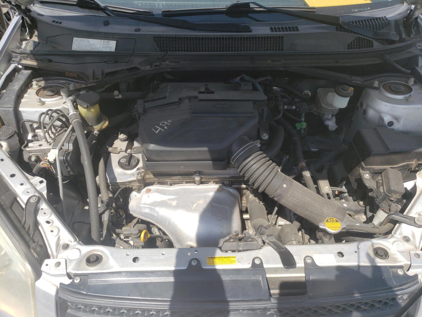 Photo 7 from auction – 2005 TOYOTA RAV4 with VIN JTEGD20V950095641