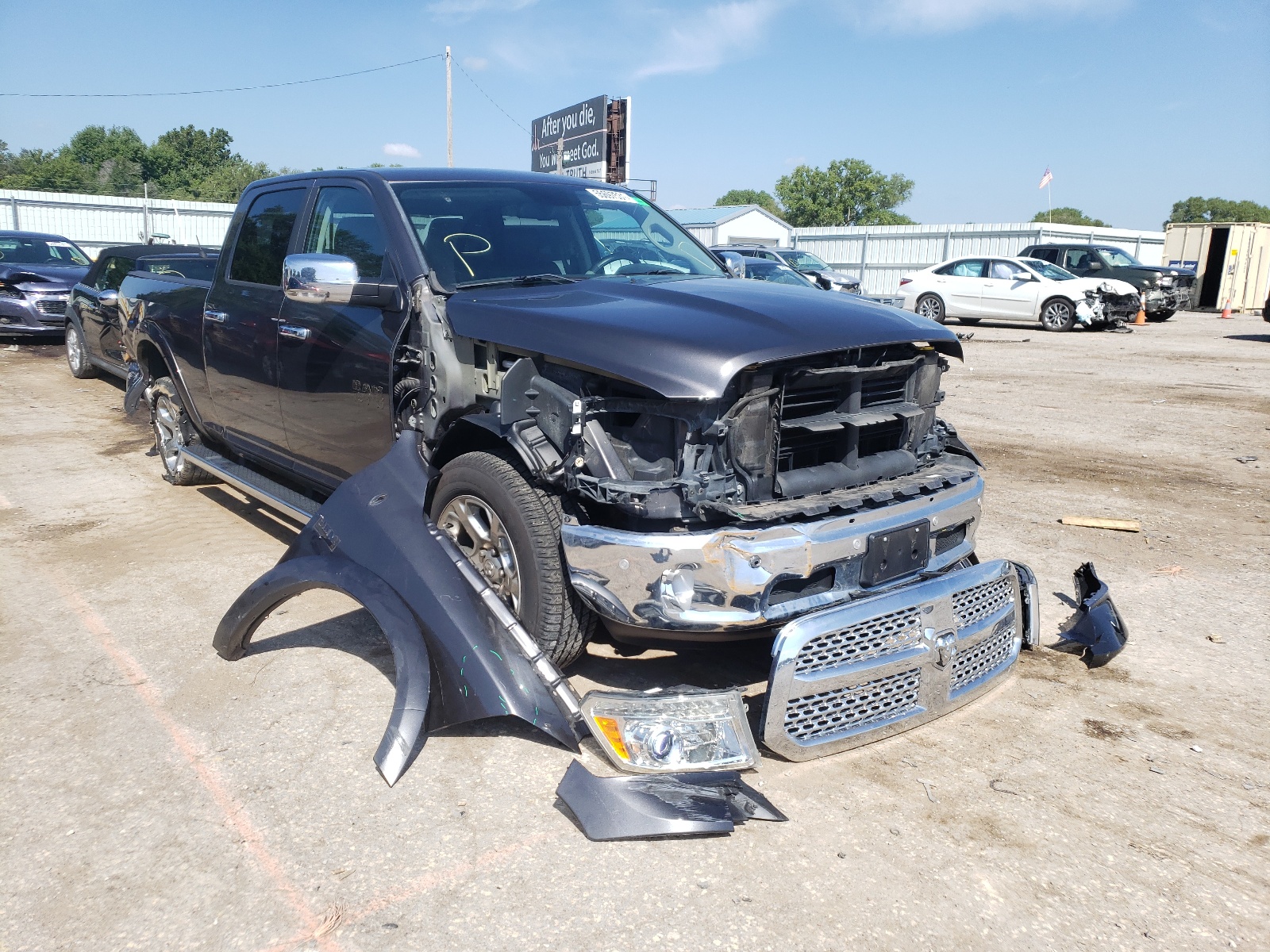 Zdjęcie 1 z aukcji – 2016 RAM 1500 LARAM z VIN 1C6RR7VT7GS308717