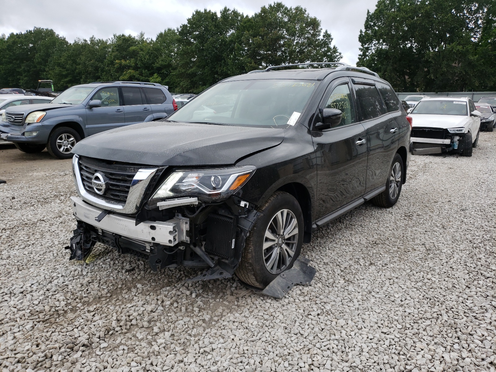Photo 2 from auction – 2019 NISSAN PATHFINDER with VIN 5N1DR2MM8KC652958