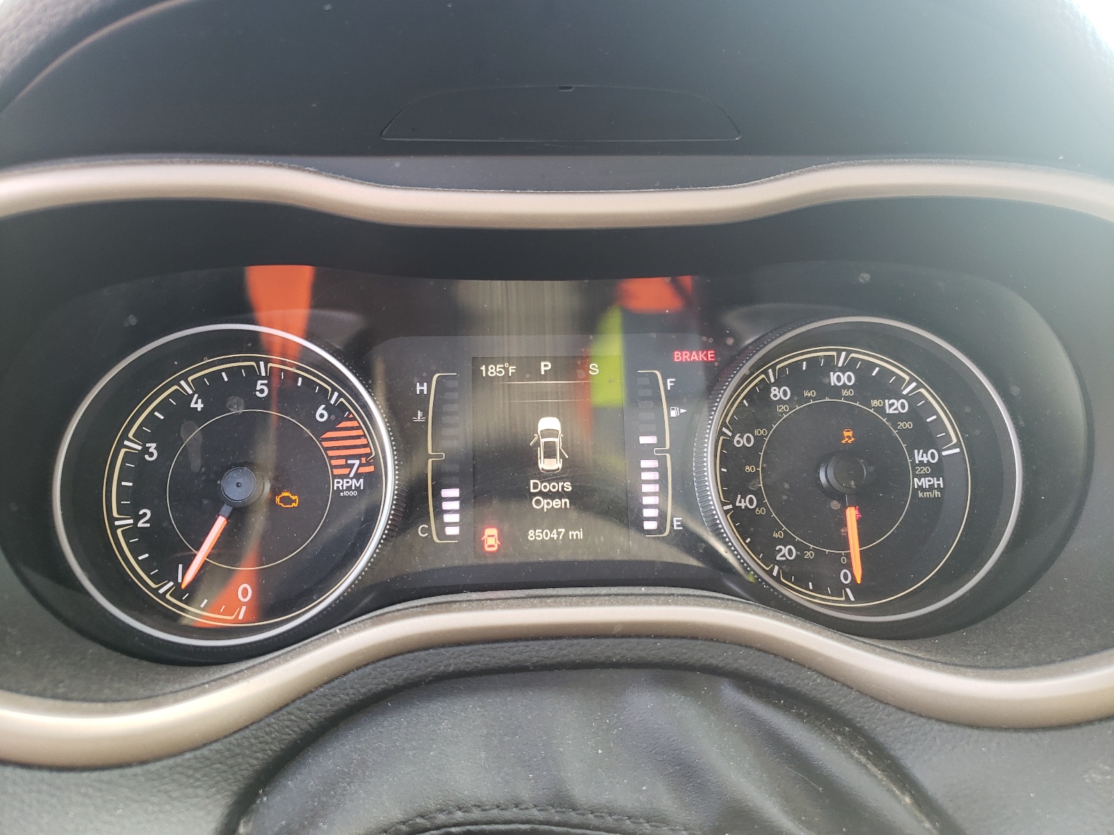 Photo 8 from auction – 2016 JEEP CHEROKEE L with VIN 1C4PJLCB2GW328845
